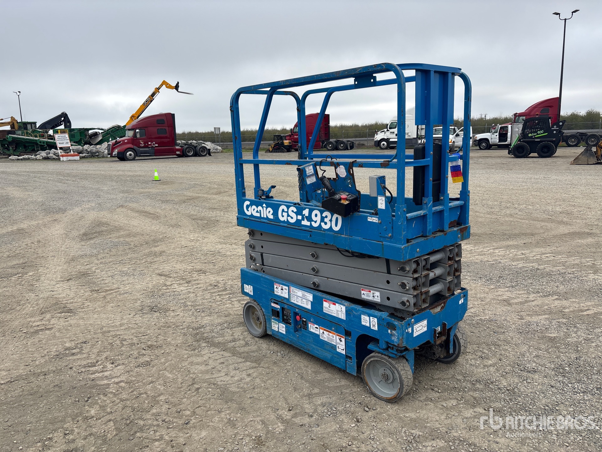 General Appearance with Picture, Right Front Corner