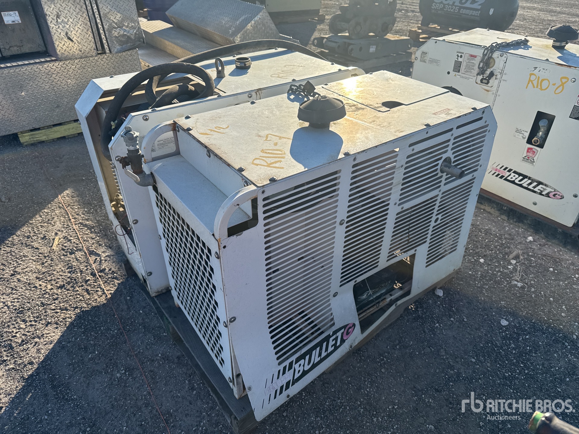 Aspect général with Image, coin avant droit