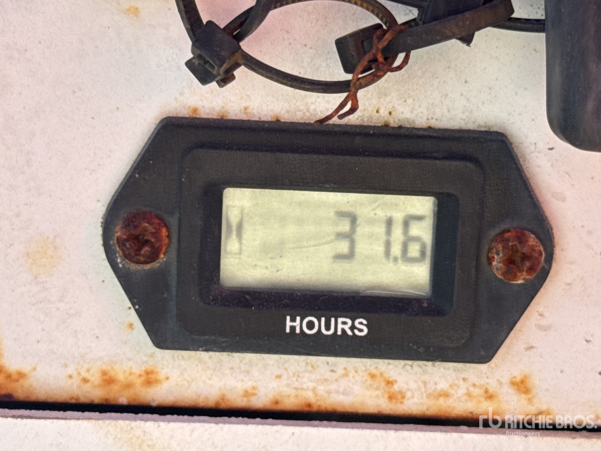 Aspect général with Compteur horaire / compteur kilométrique