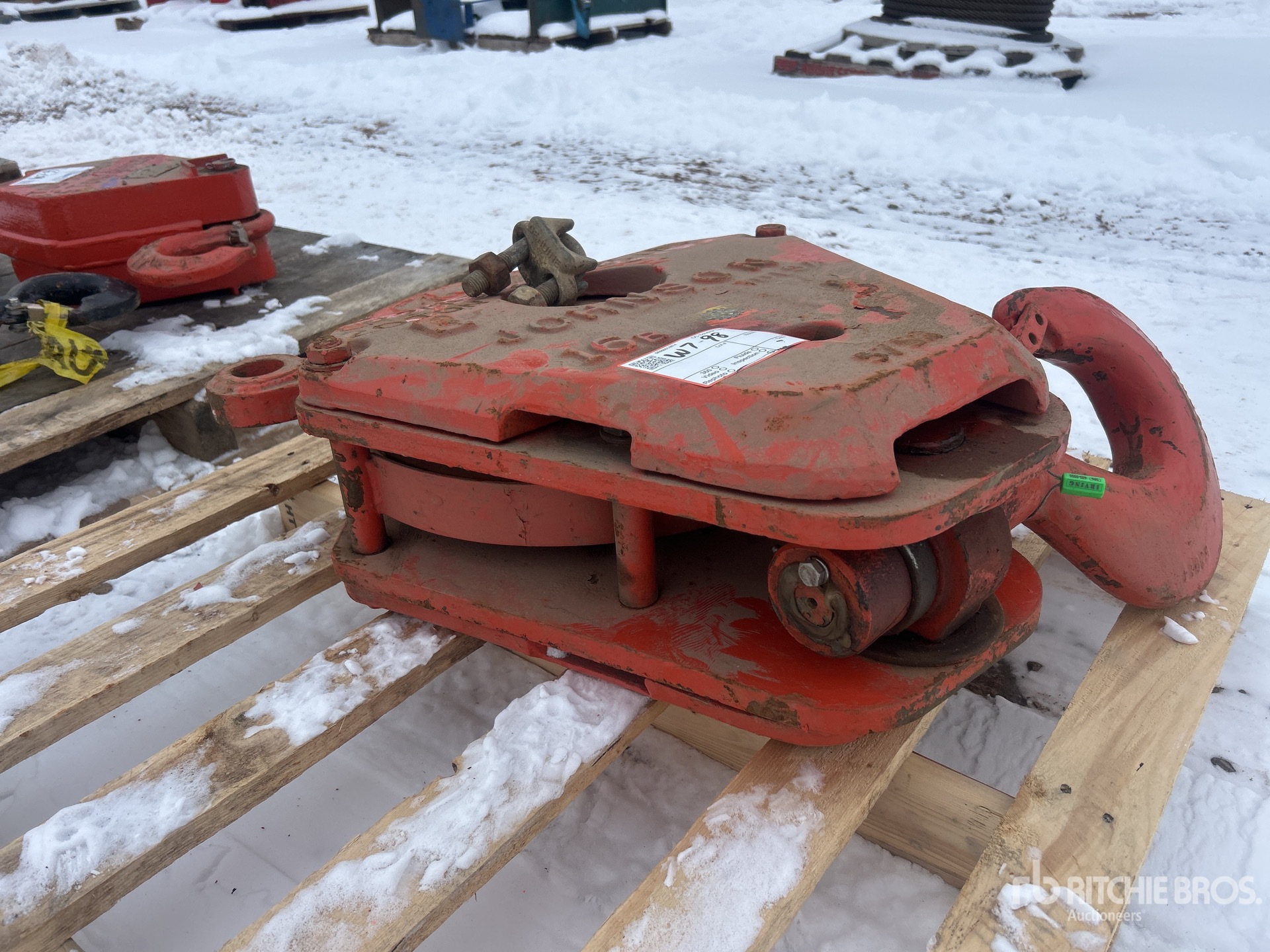 General Appearance with Bild, Ecke vorne rechts