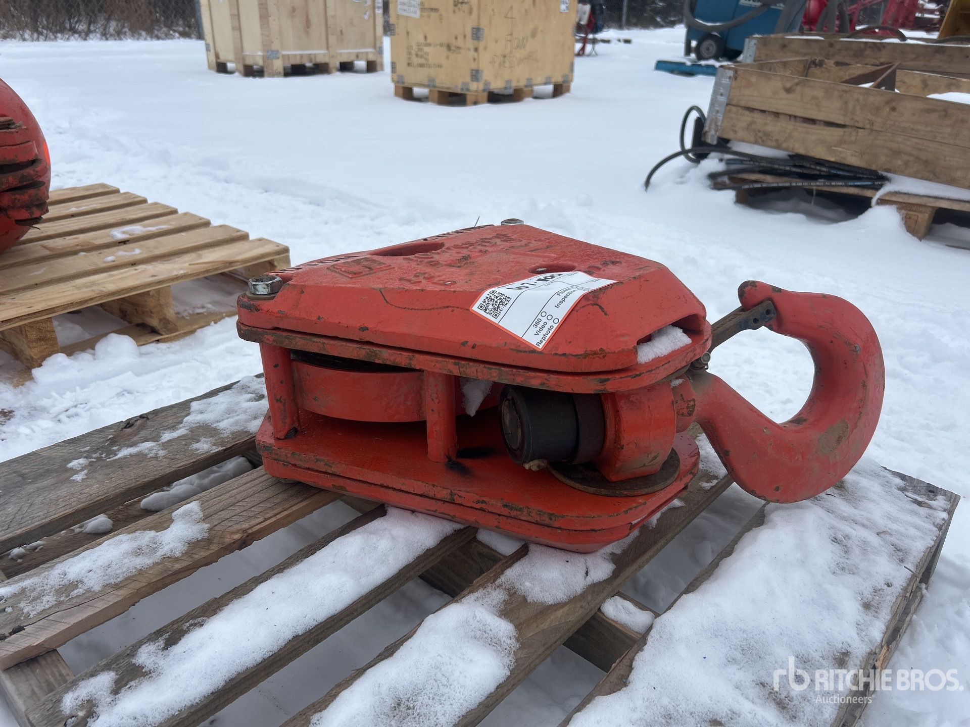 General Appearance with Bild, Ecke vorne rechts