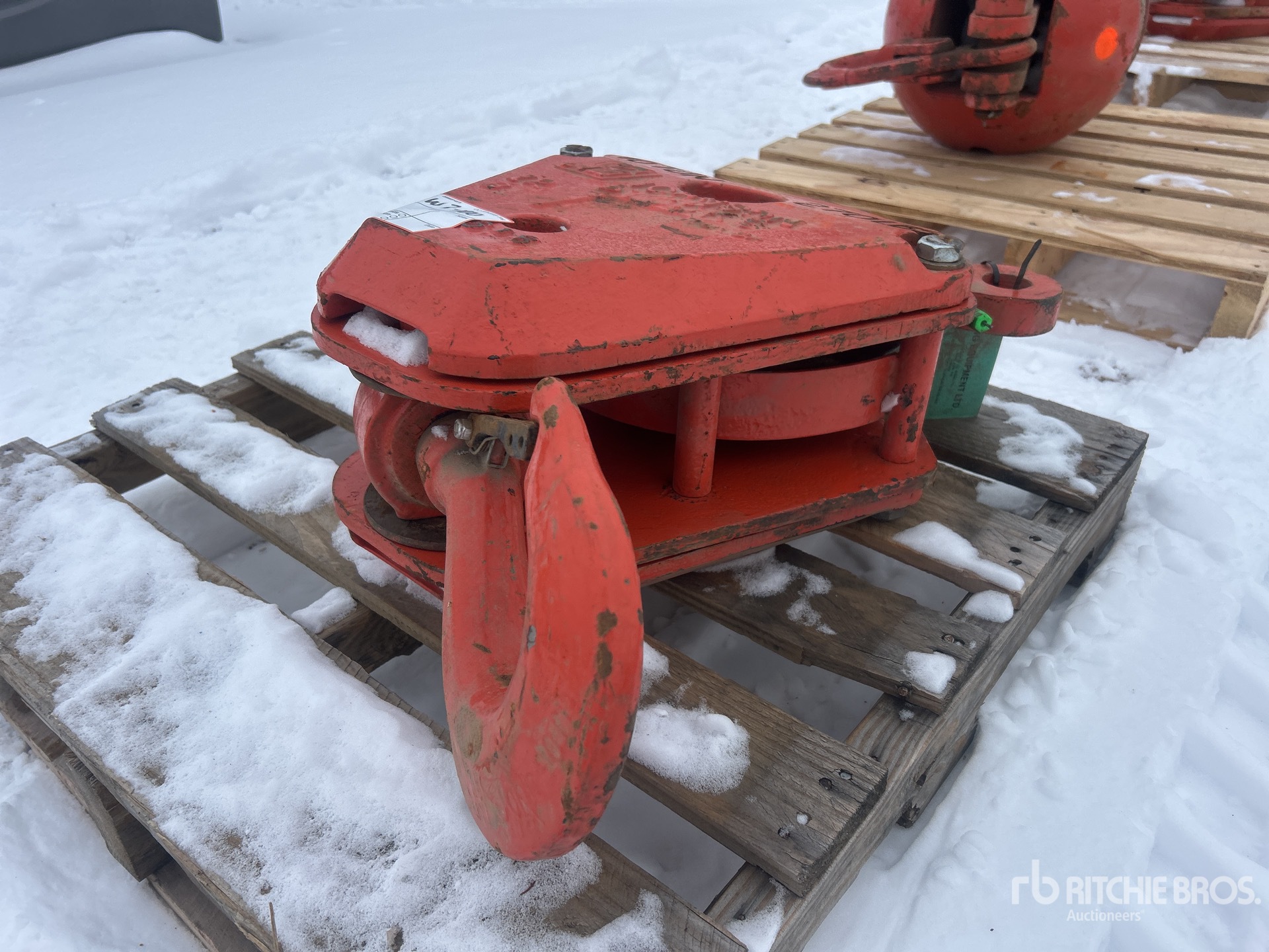 General Appearance with Bild, Ecke vorne links