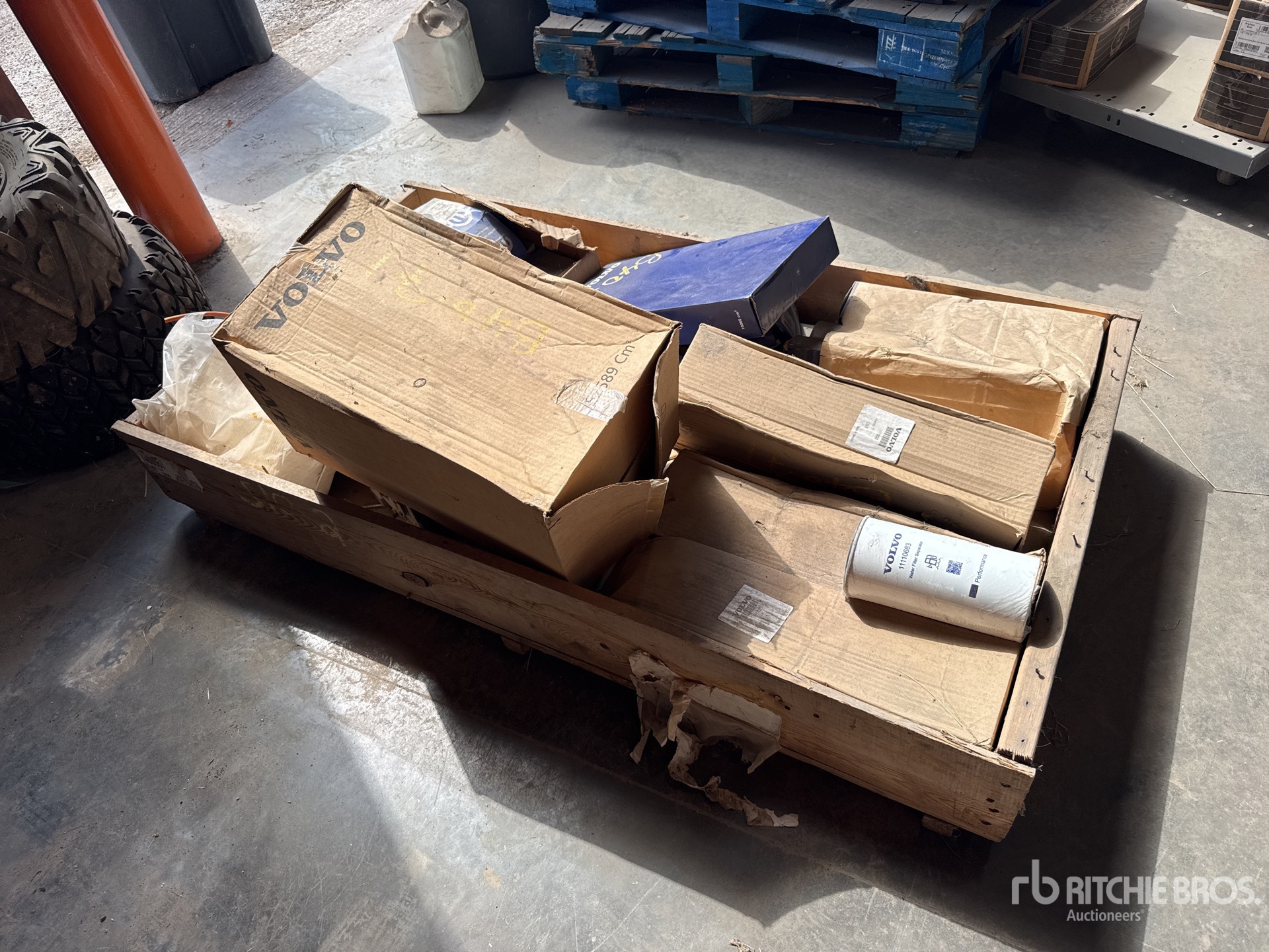 Aspect général with Image, coin arrière droit