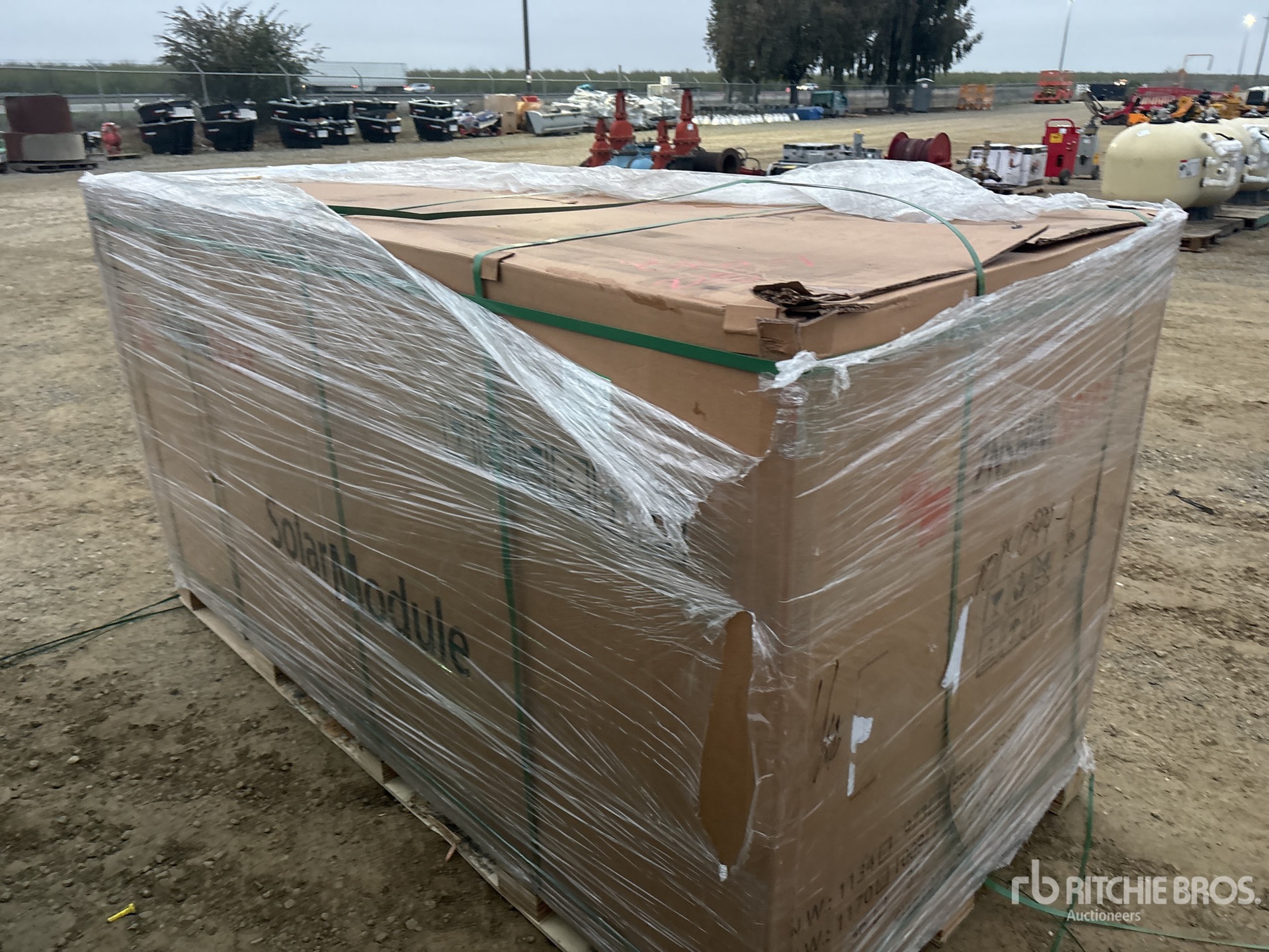 General Appearance with Picture, Left Front Corner