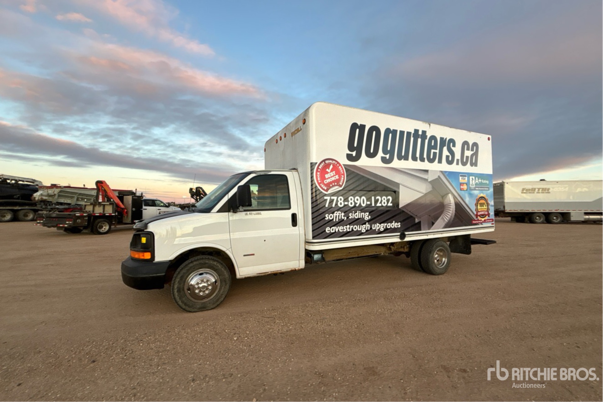 General Appearance with Picture, Left Front Corner