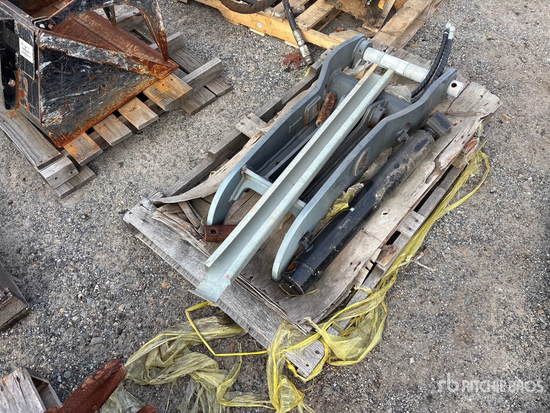 General Appearance with Foto, angolo anteriore sinistro