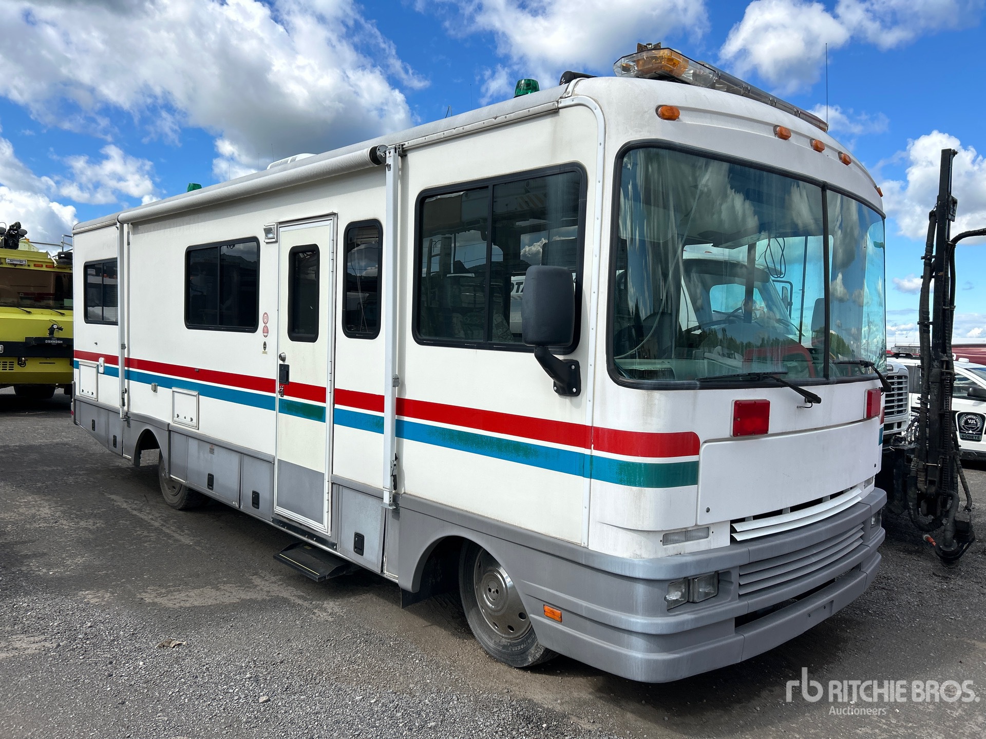 General Appearance with Imagen: esquina delantera derecha