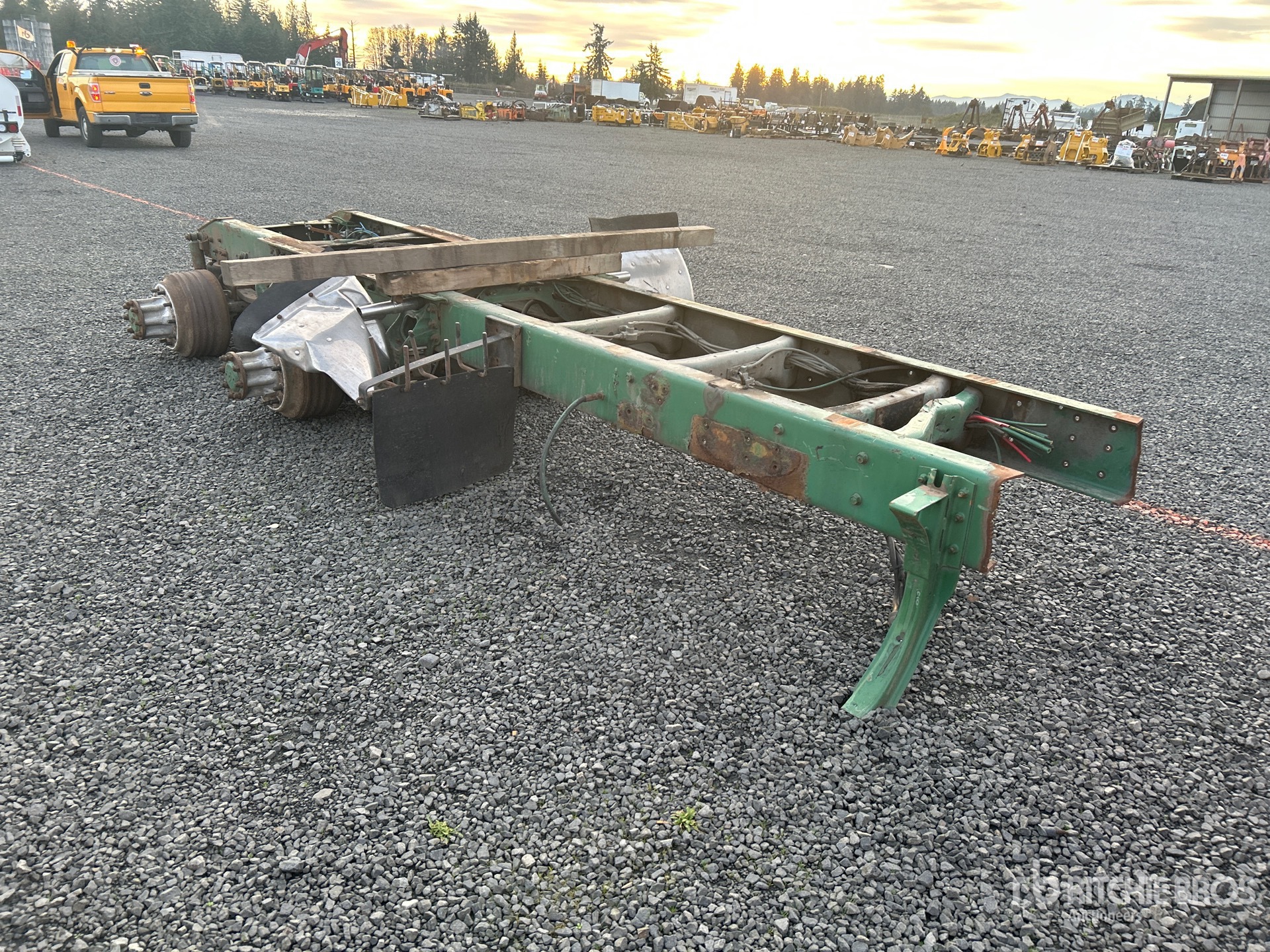 General Appearance with Foto, angolo anteriore sinistro