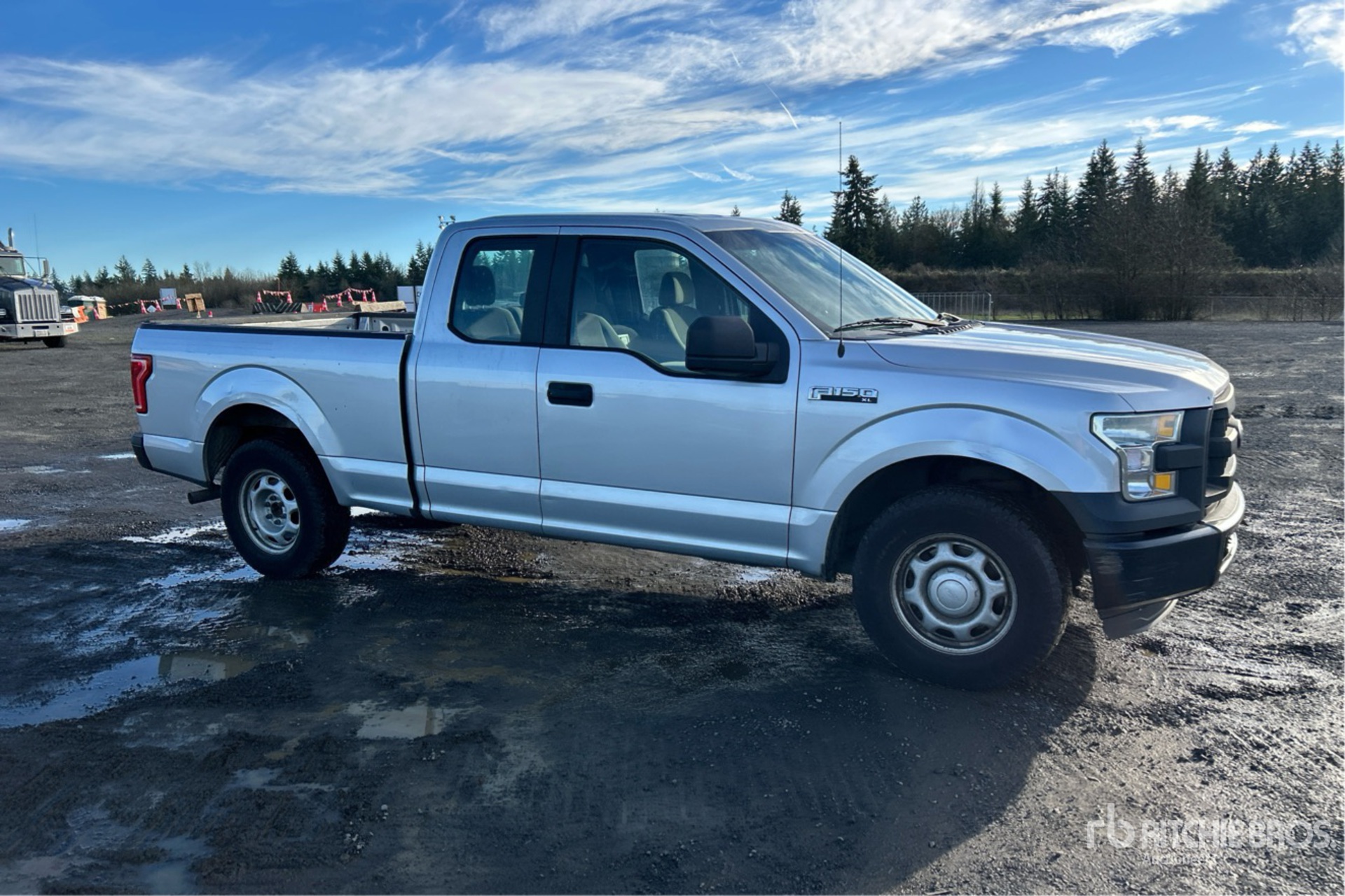 General Appearance with Picture, Right Front Corner