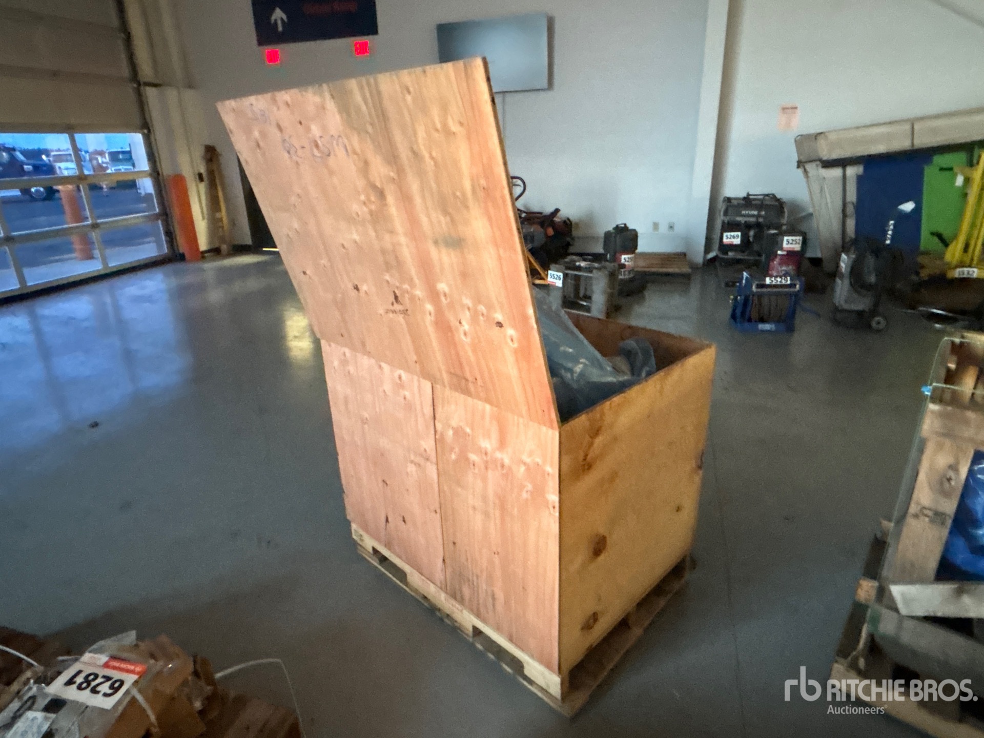 General Appearance with Imagen: esquina trasera derecha