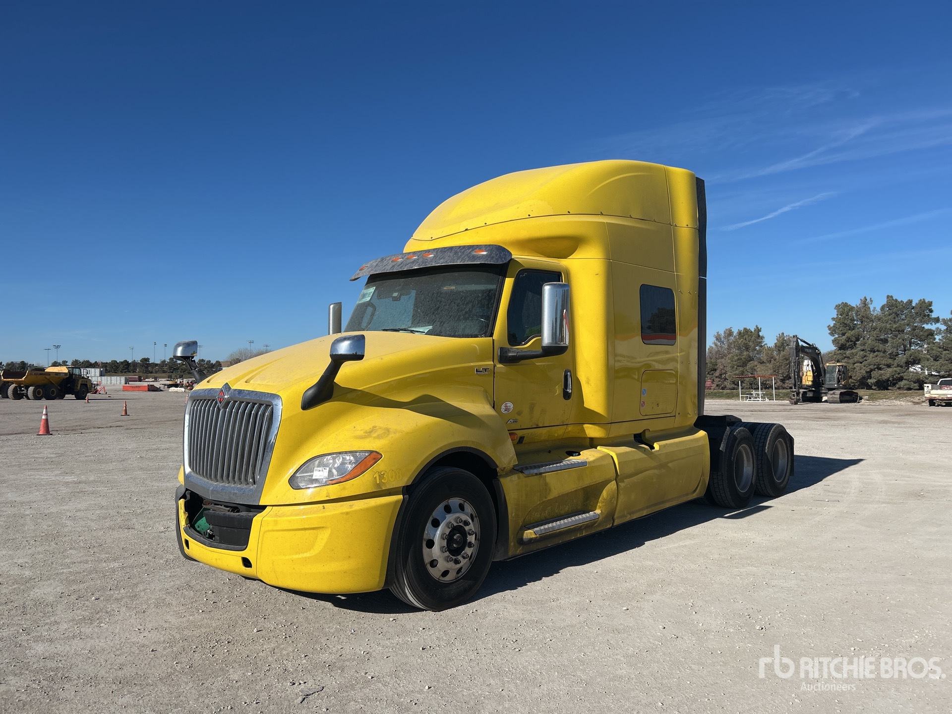 General Appearance with Picture, Left Front Corner