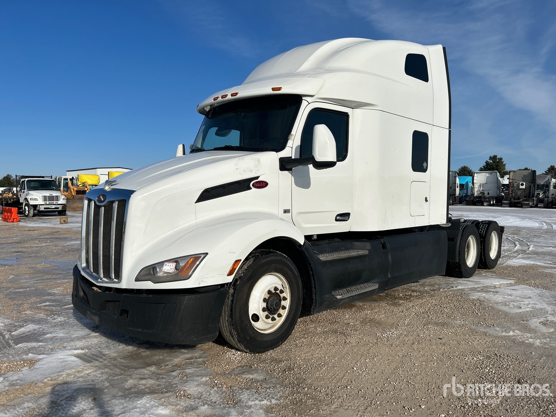 General Appearance with Image, coin avant gauche