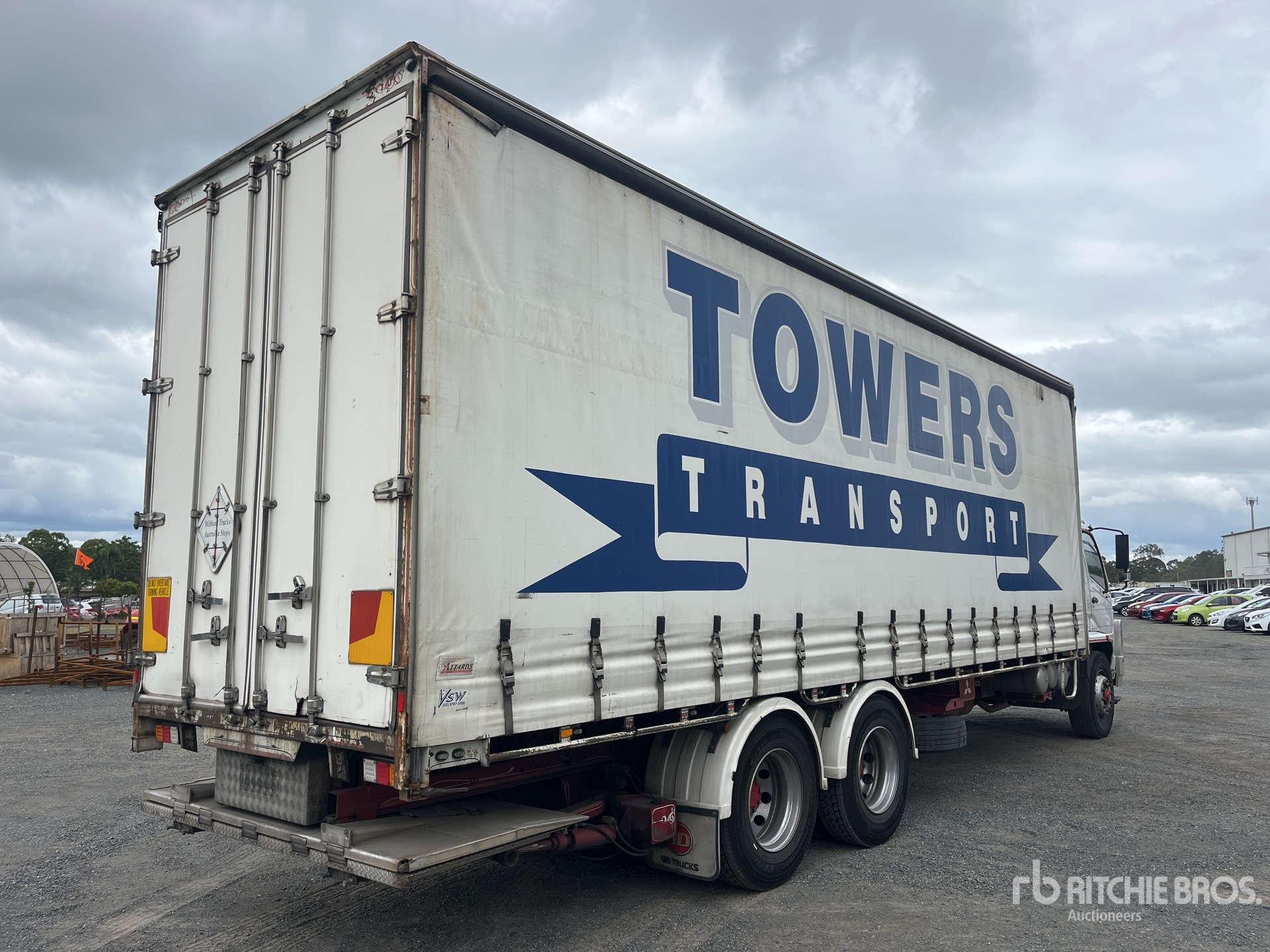 General Appearance with Bild, Ecke hinten links