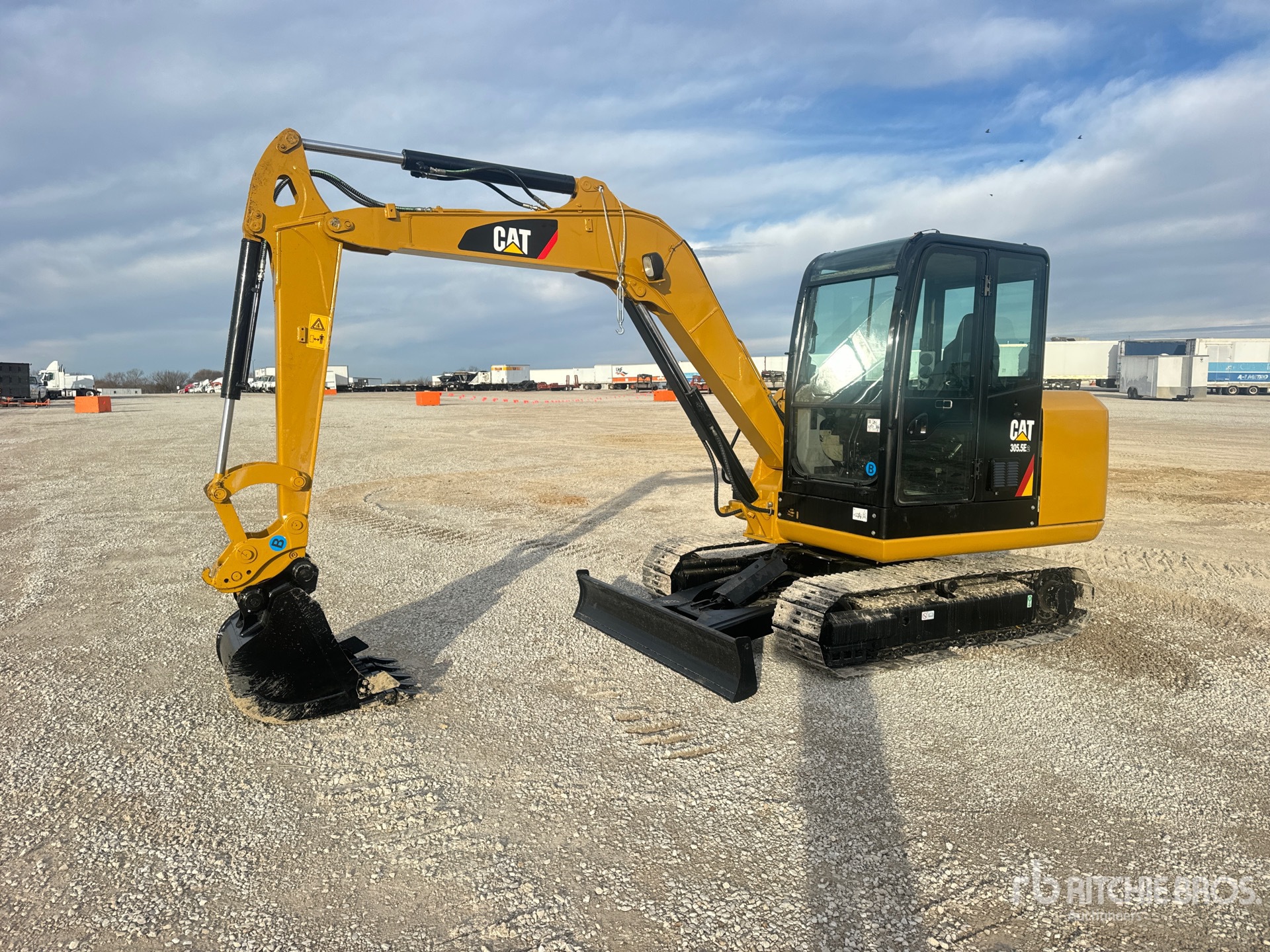 General Appearance with Featured Photo