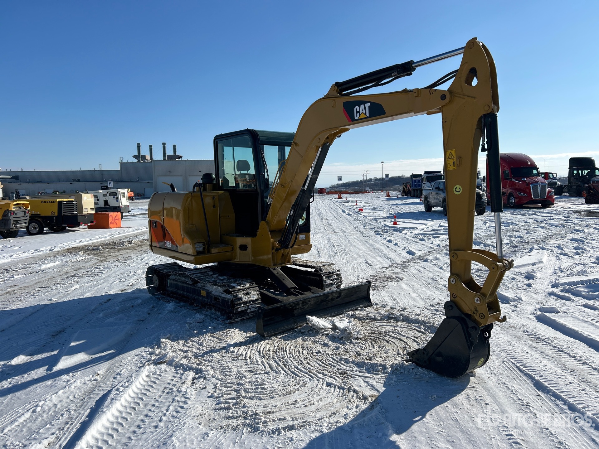 General Appearance with Picture, Right Front Corner