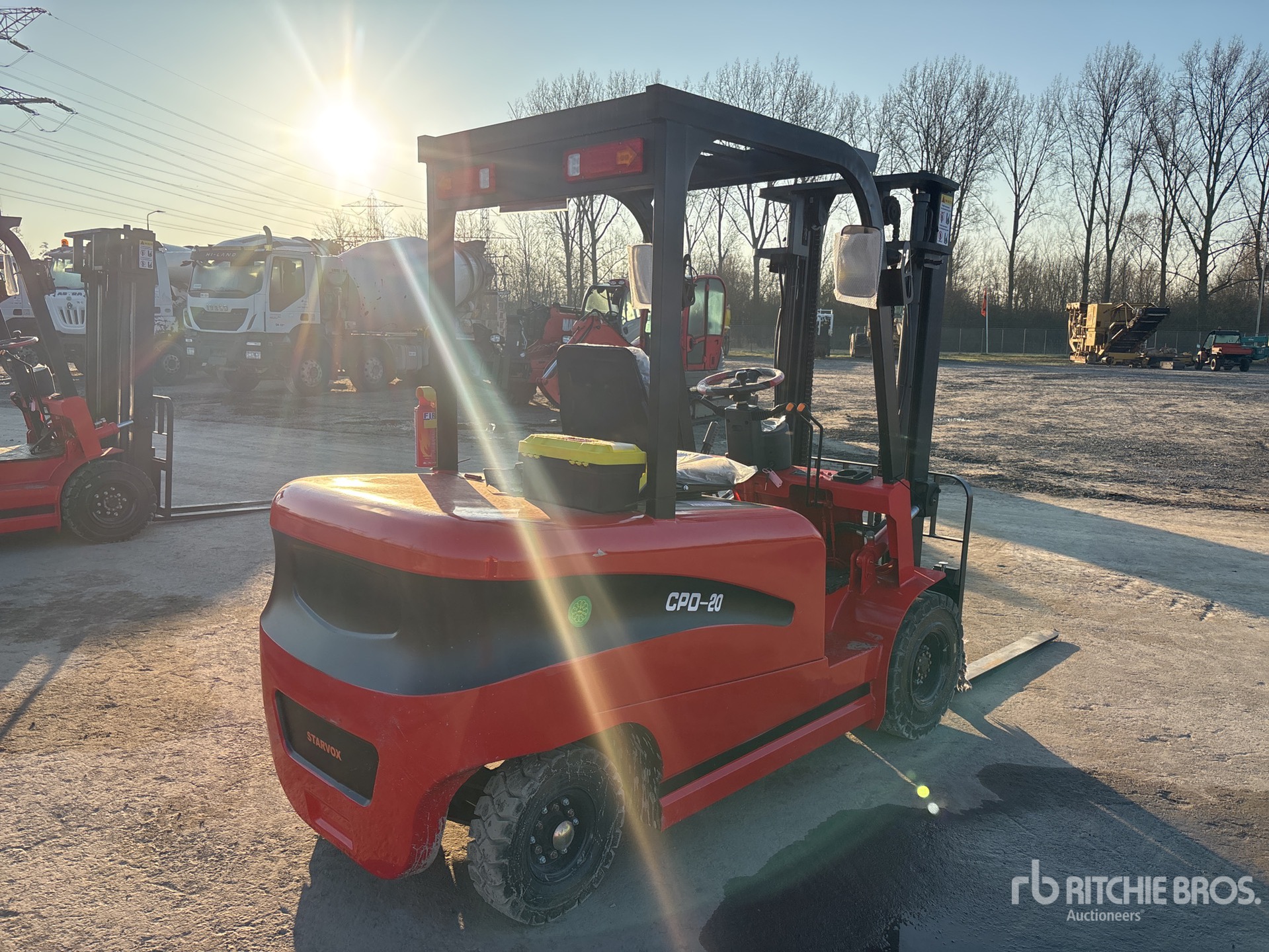 General Appearance with Picture, Right Rear Corner