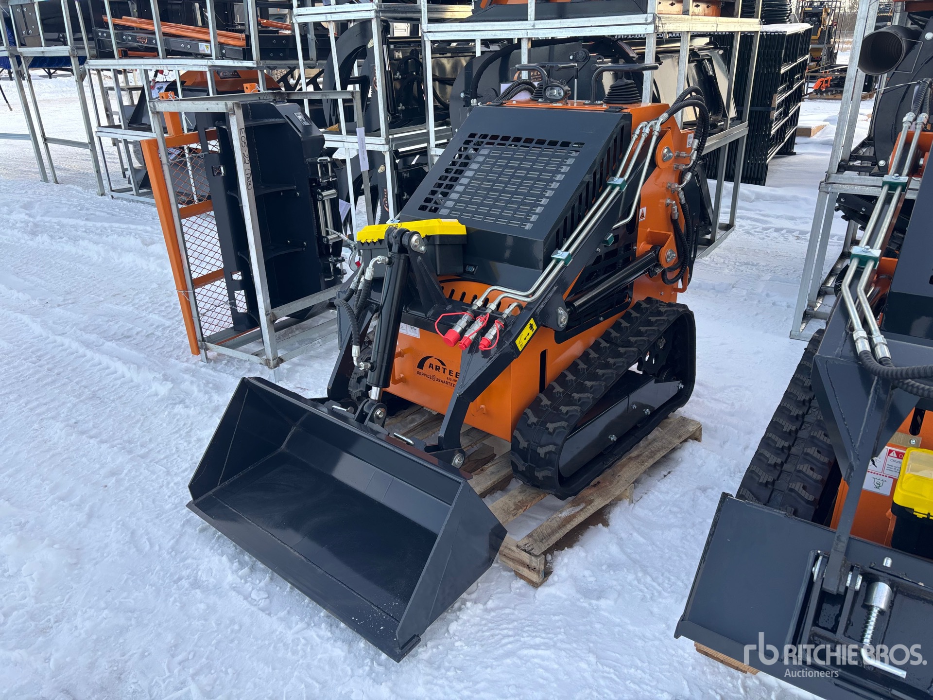 General Appearance with Image, coin avant gauche