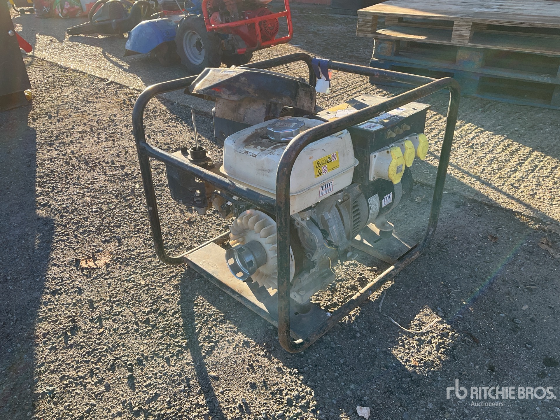 General Appearance with Picture, Right Front Corner