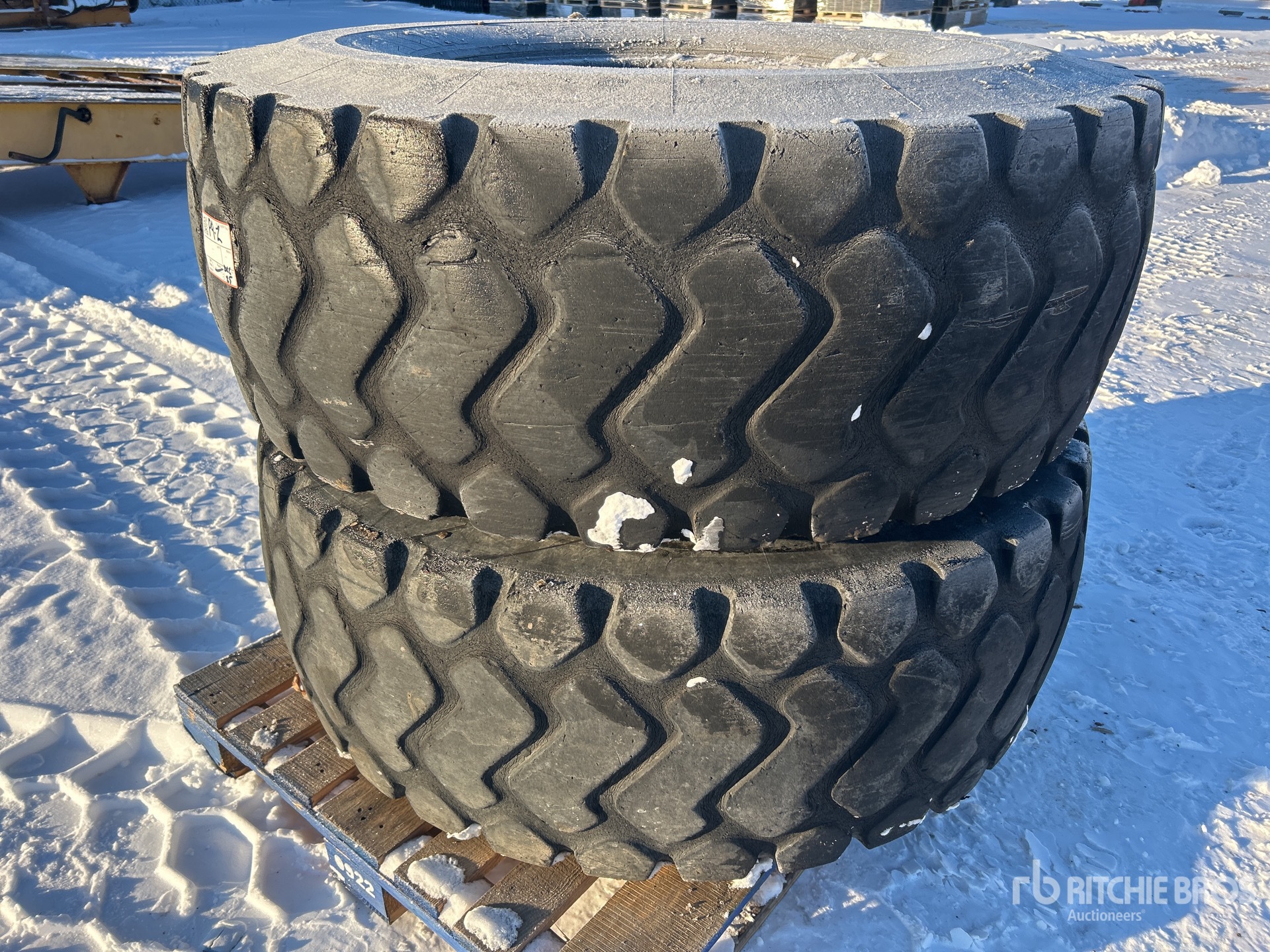 Aspect général with Image, coin avant droit