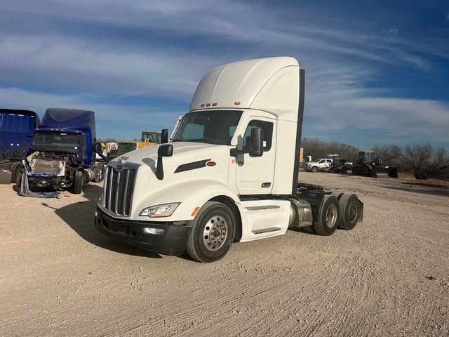 2025 Peterbilt 579 6x4 T/A Day Cab Truck Tractor