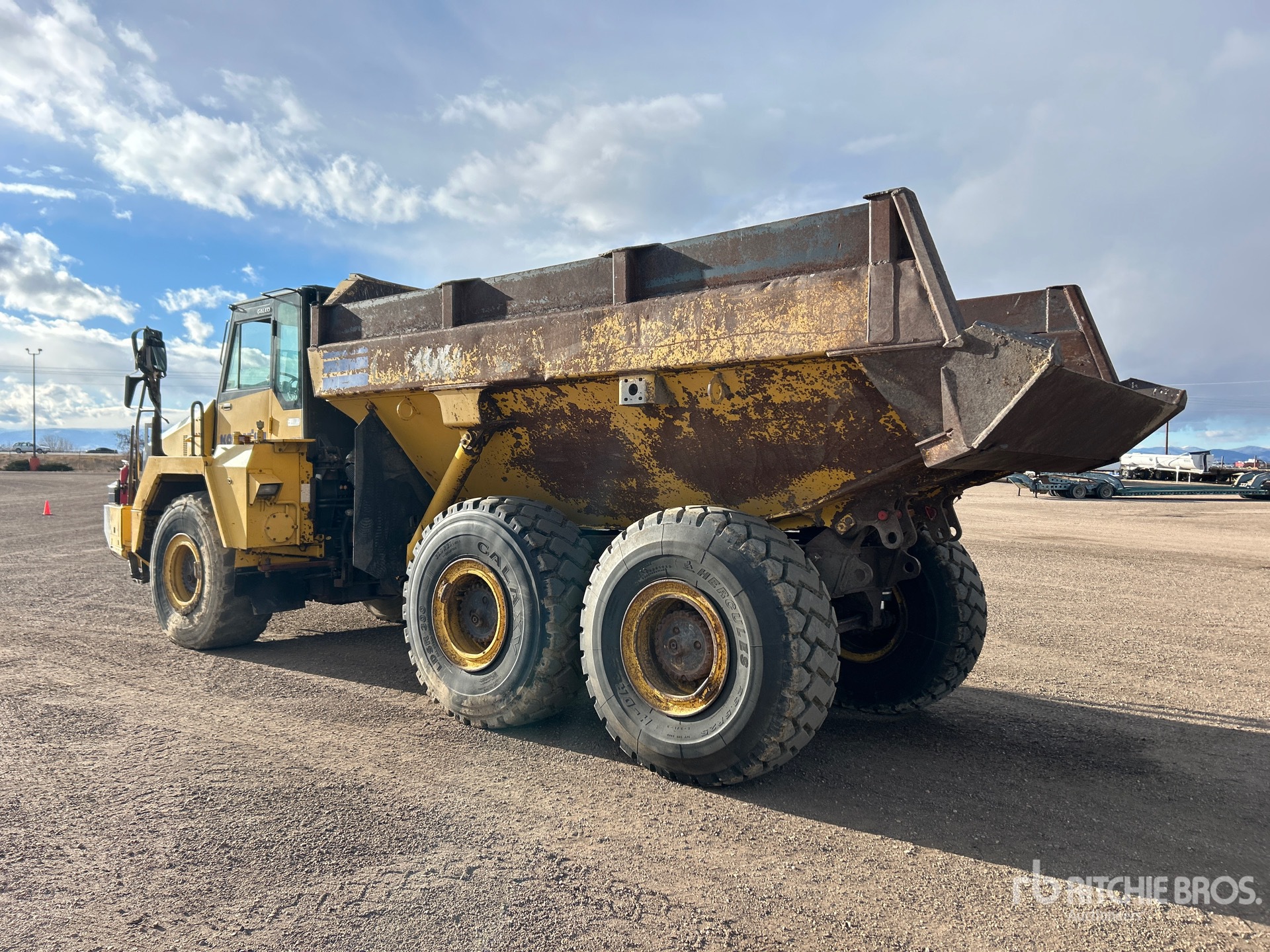 General Appearance with Bild, Ecke hinten links