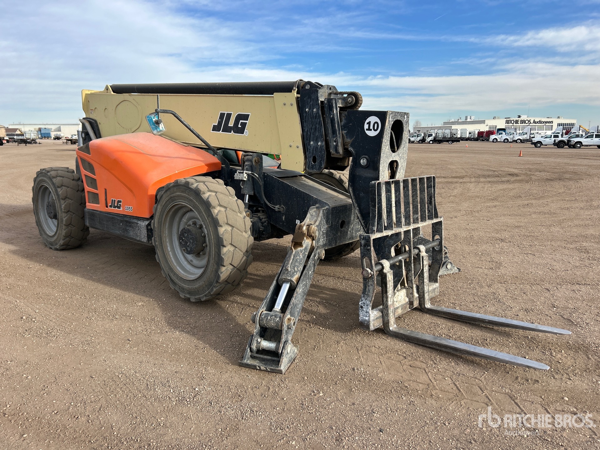 General Appearance with Picture, Right Front Corner