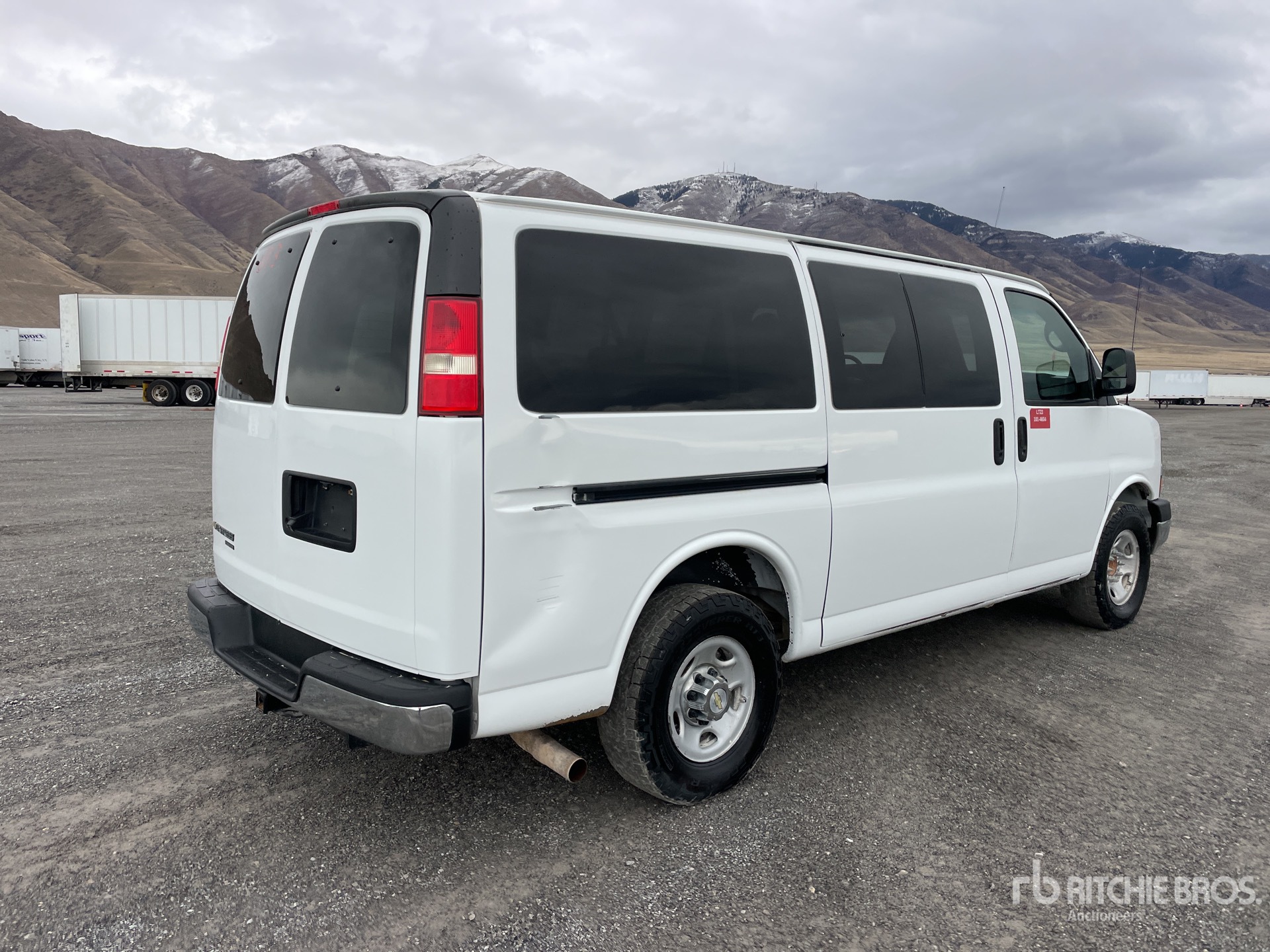 General Appearance with Picture, Right Rear Corner