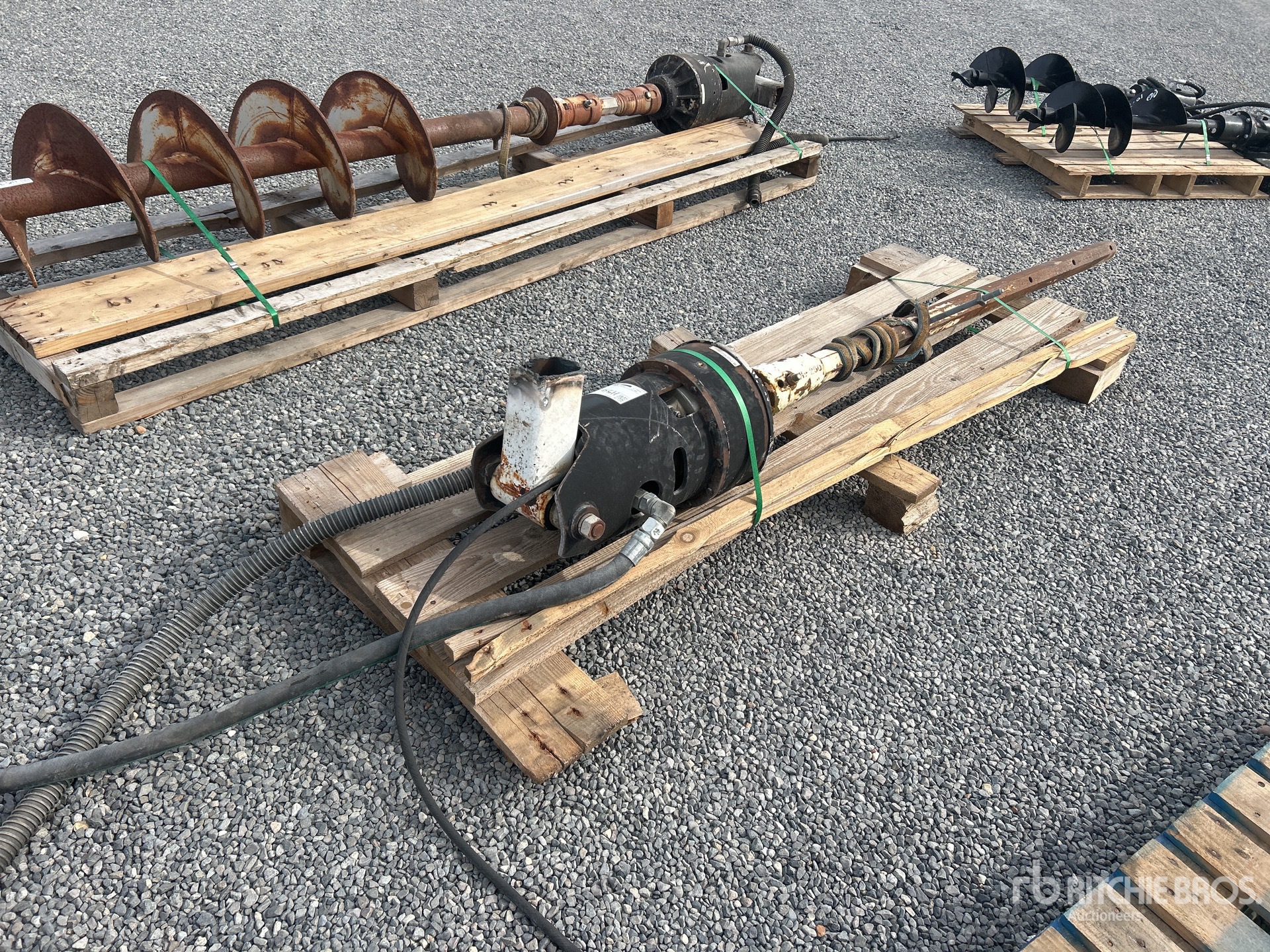 Aspect général with Image, coin avant droit