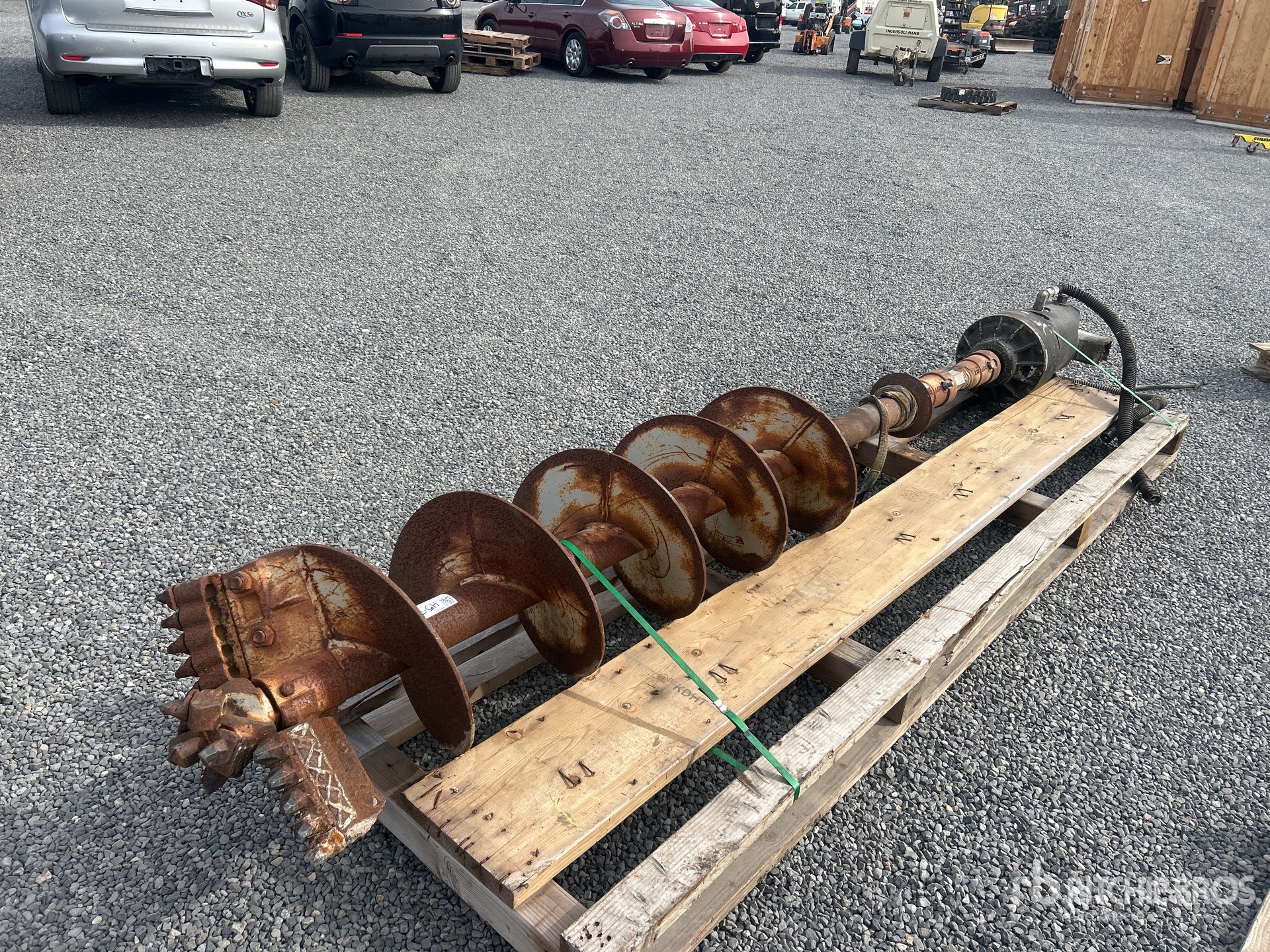 General Appearance with Image, coin avant droit