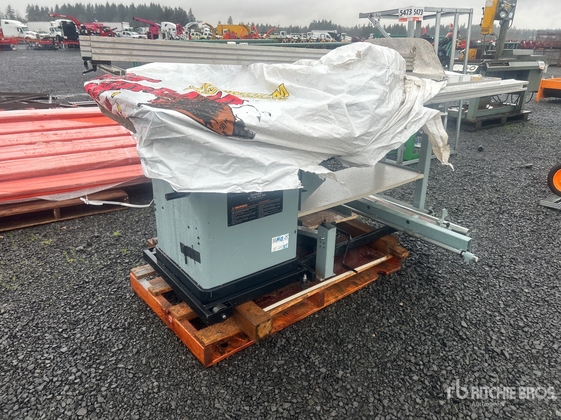 General Appearance with Picture, Left Front Corner