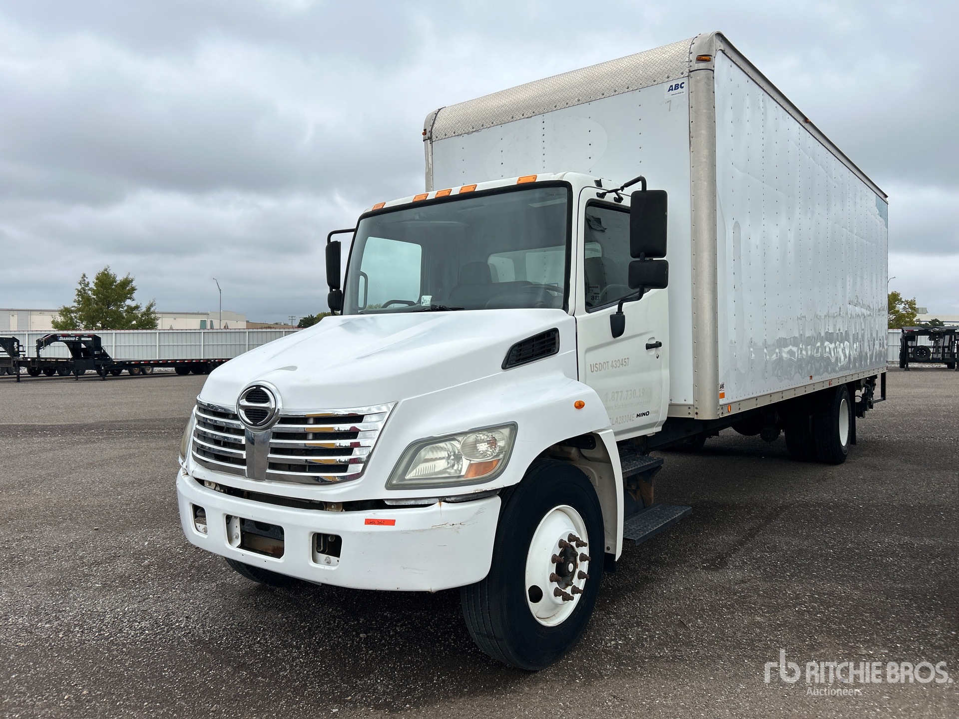 General Appearance with Featured Photo