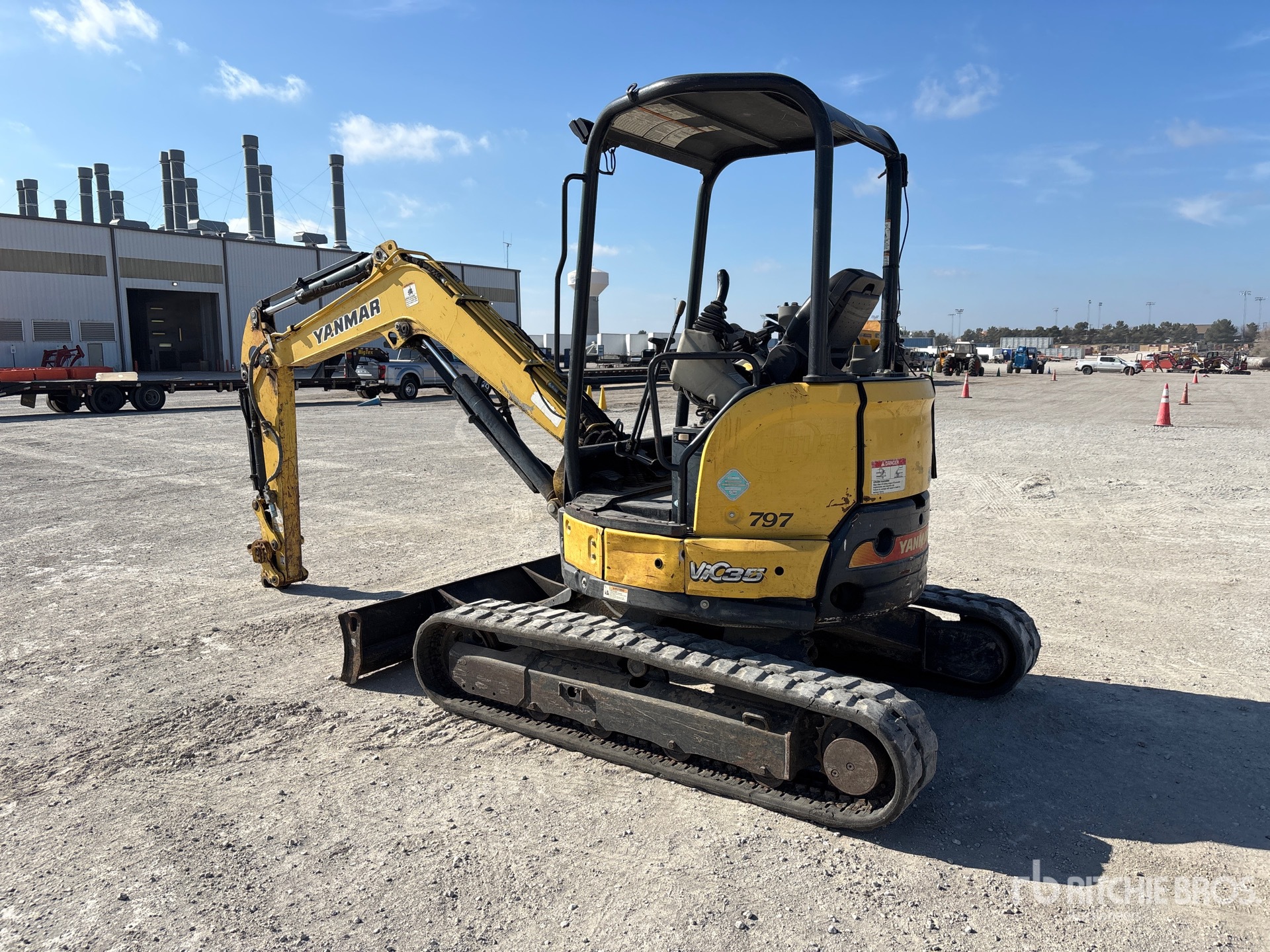 General Appearance with Picture, Left Rear Corner