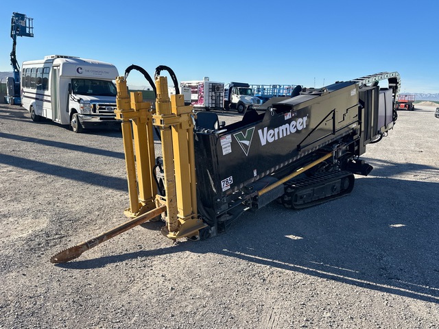 2025 Vermeer D23x30III Directional Drill w/2024 Lucon 12T193FCBW Trailer