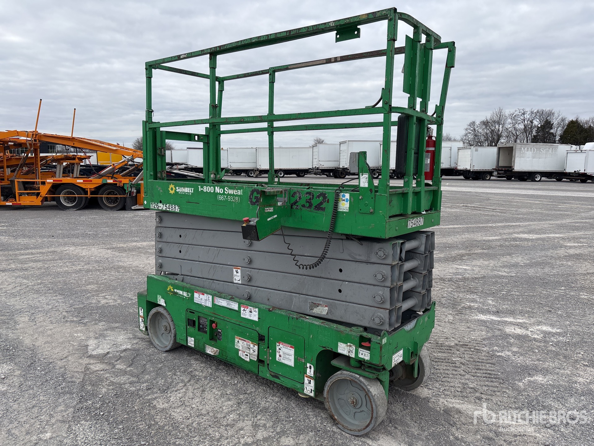 General Appearance with Picture, Right Front Corner