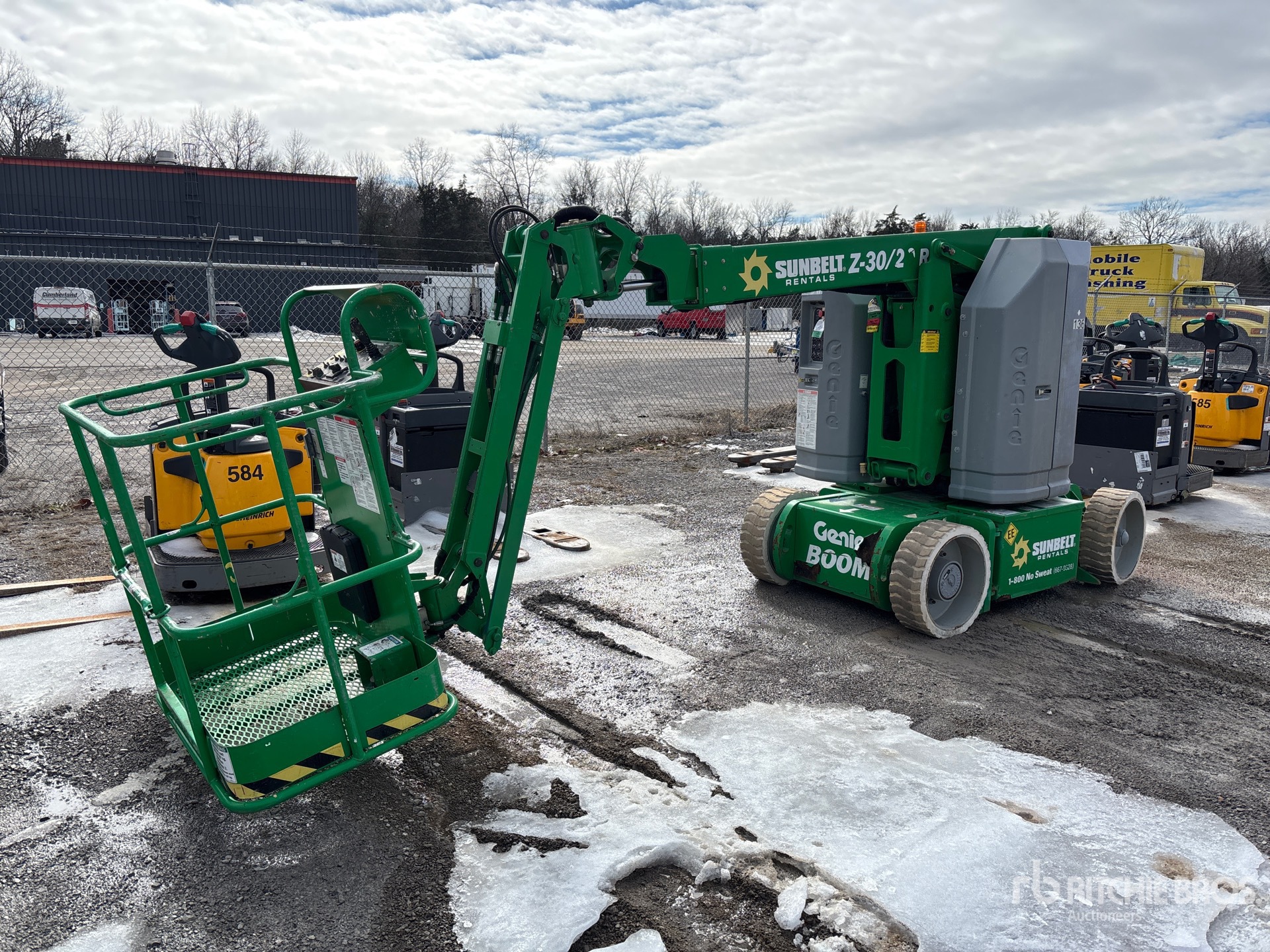 General Appearance with Picture, Left Front Corner