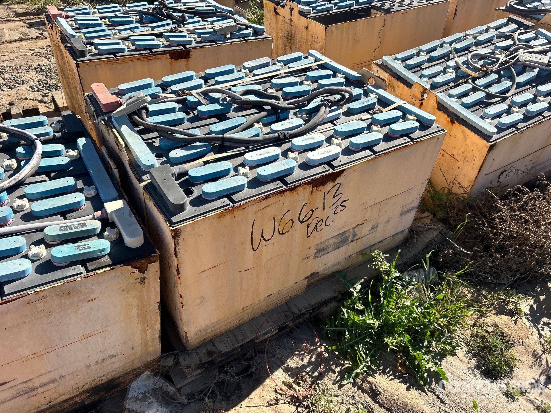 Aspect général with Image, coin avant droit