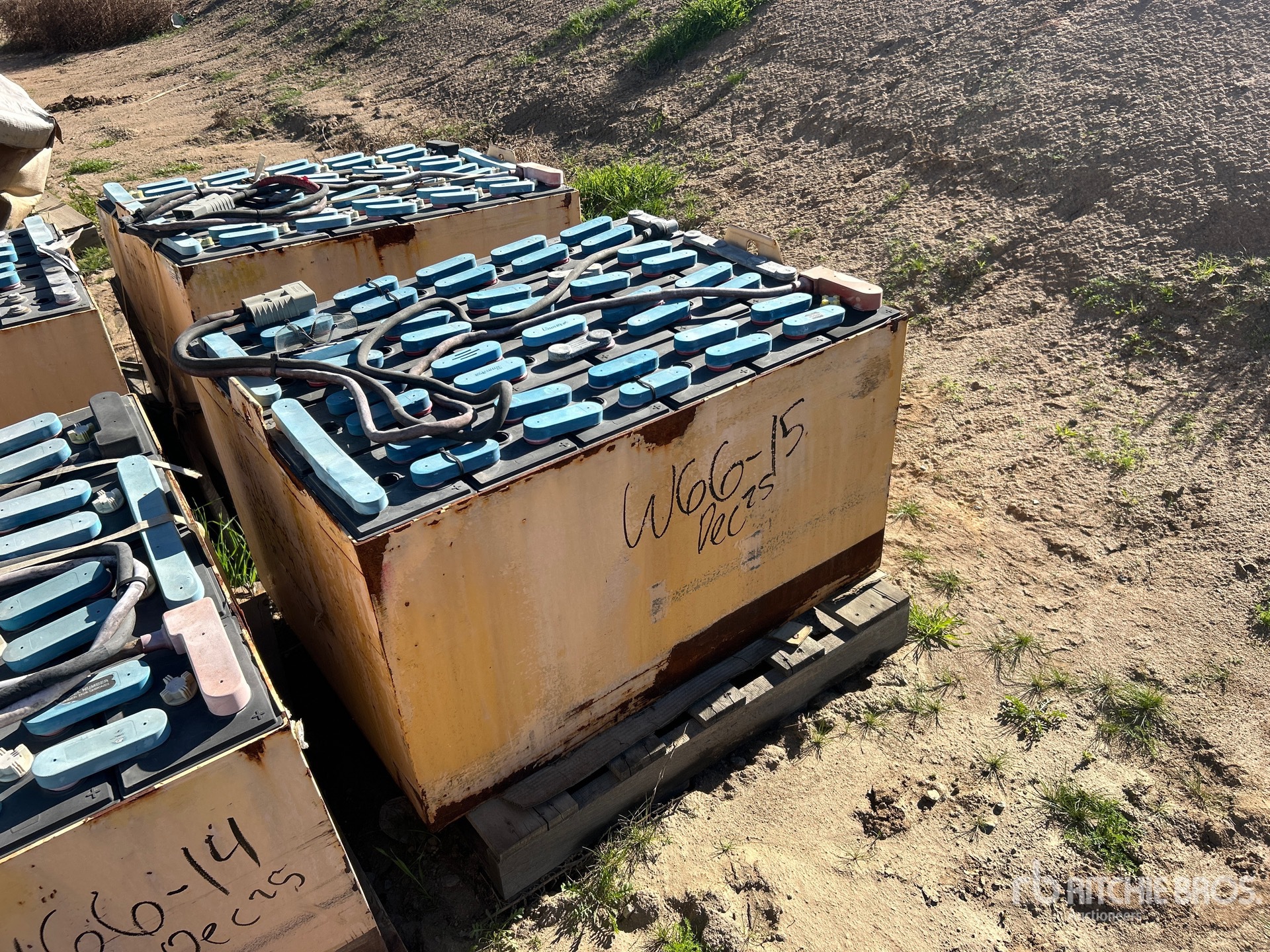 Aspect général with Image, coin avant droit