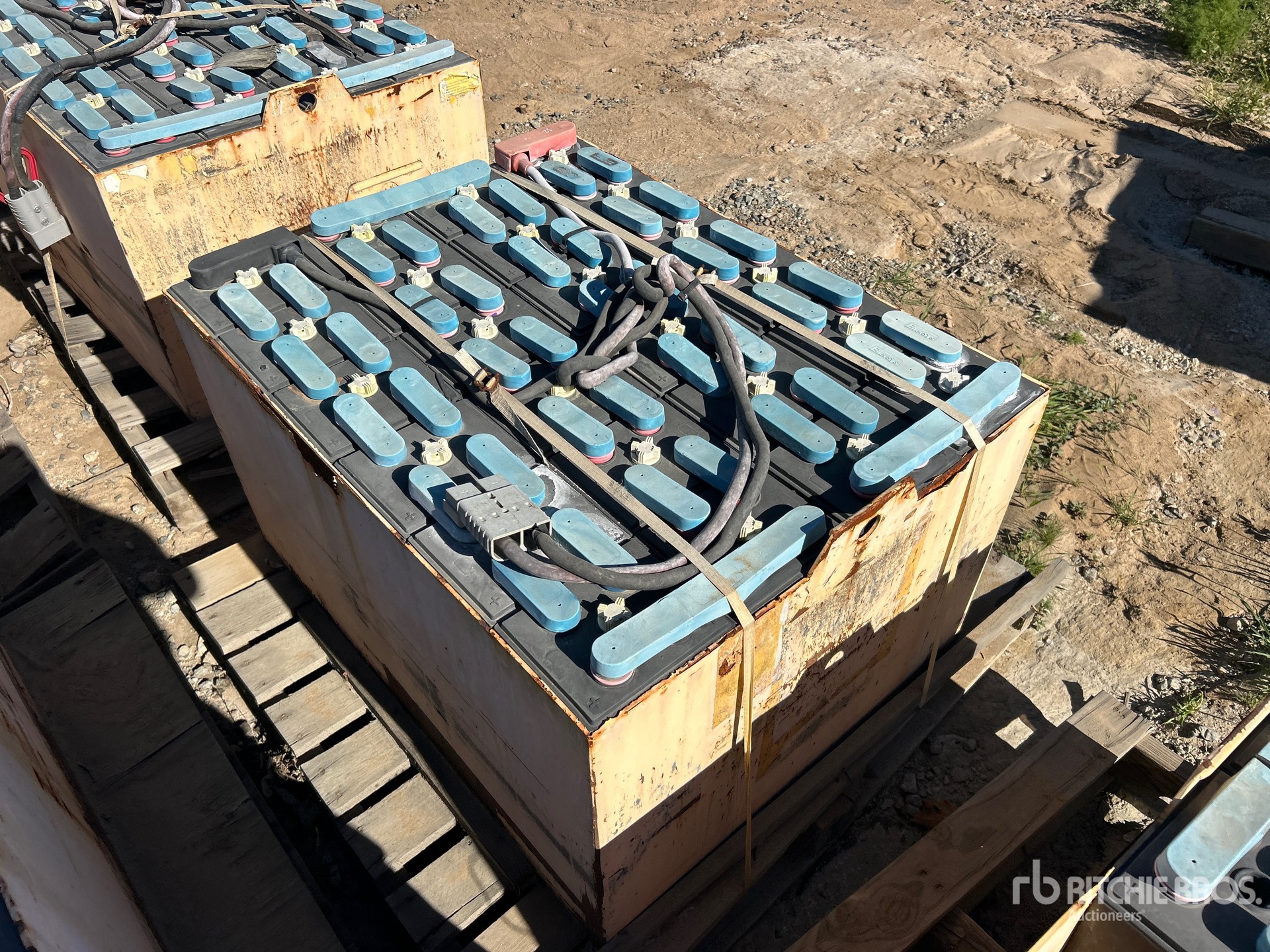 Aspect général with Image, coin arrière droit