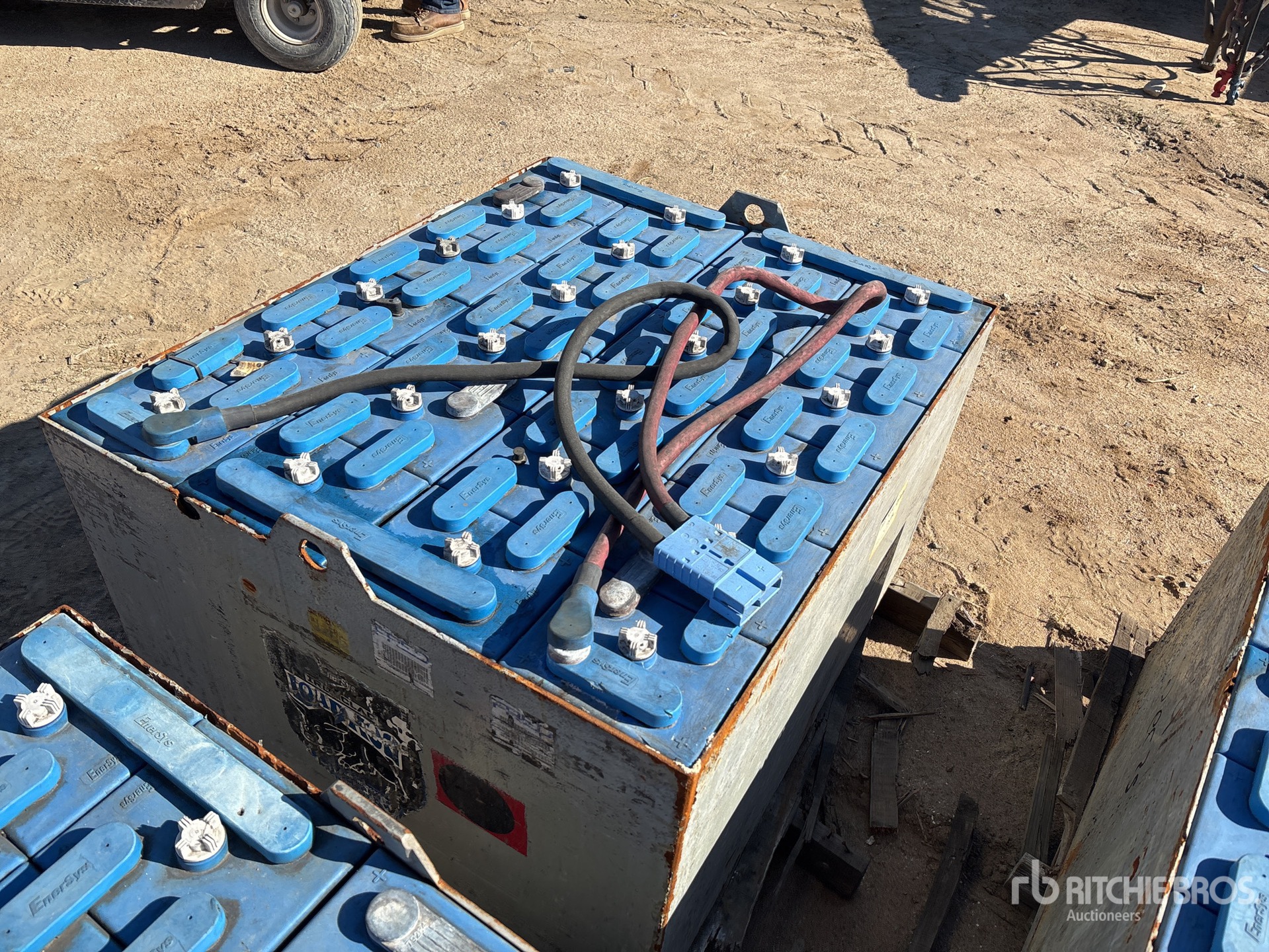 Aspect général with Image, coin arrière droit