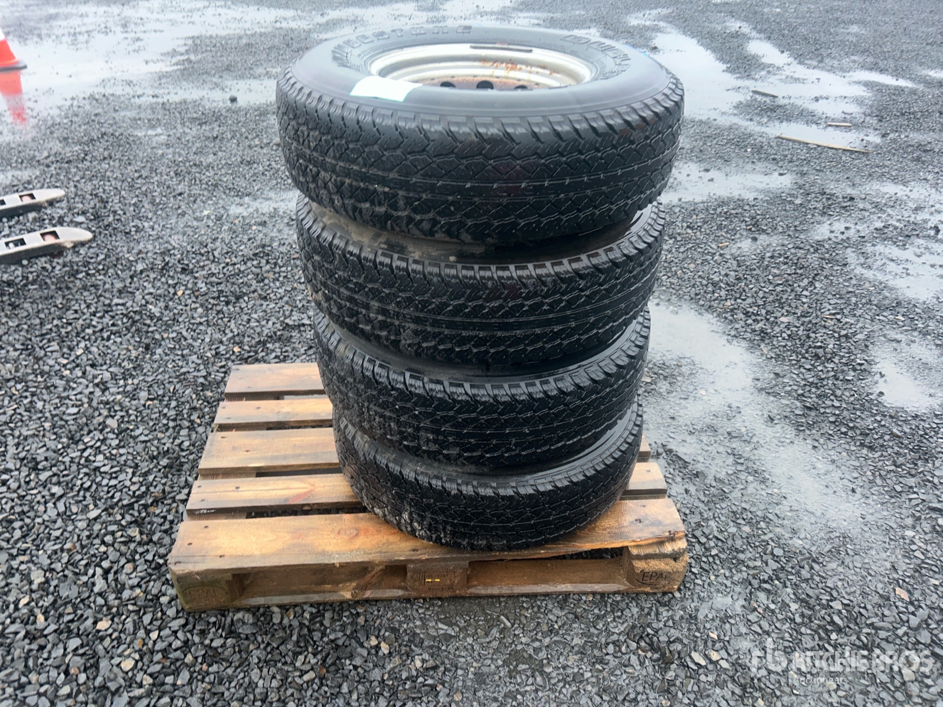 General Appearance with Imagen: esquina trasera izquierda