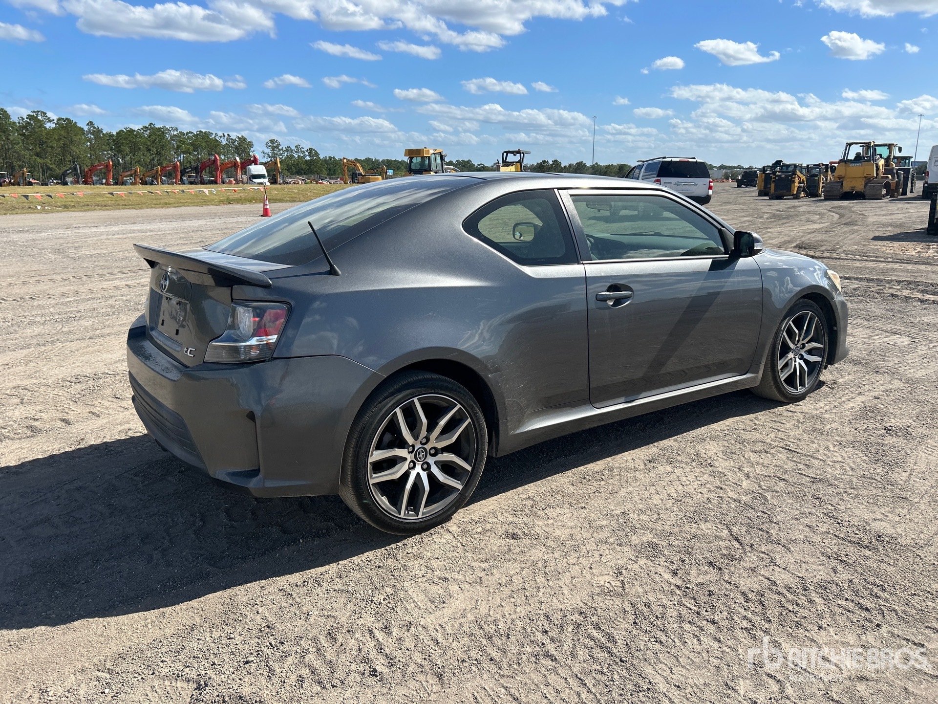 General Appearance with Image, coin arrière droit