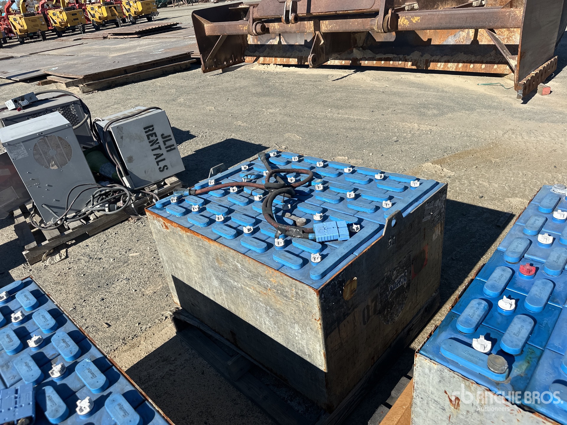 Aspect général with Image, coin arrière droit