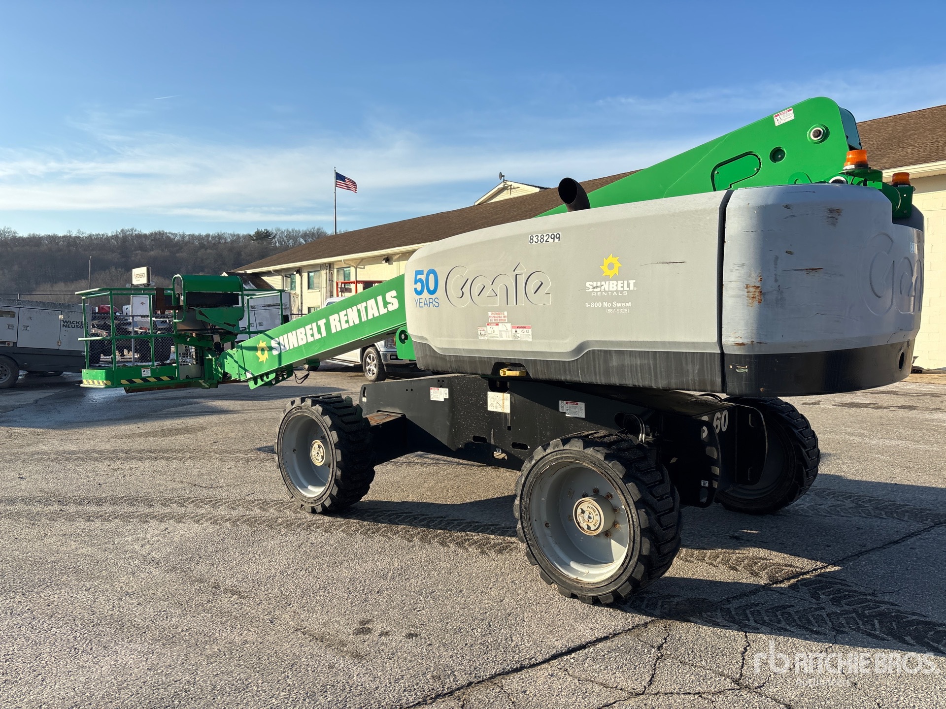 Aspect général with Image, coin arrière gauche