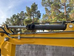 Hydraulics with Stick Cylinder
