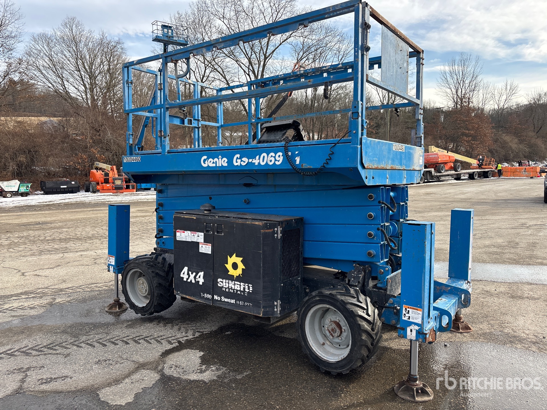 General Appearance with Picture, Right Front Corner