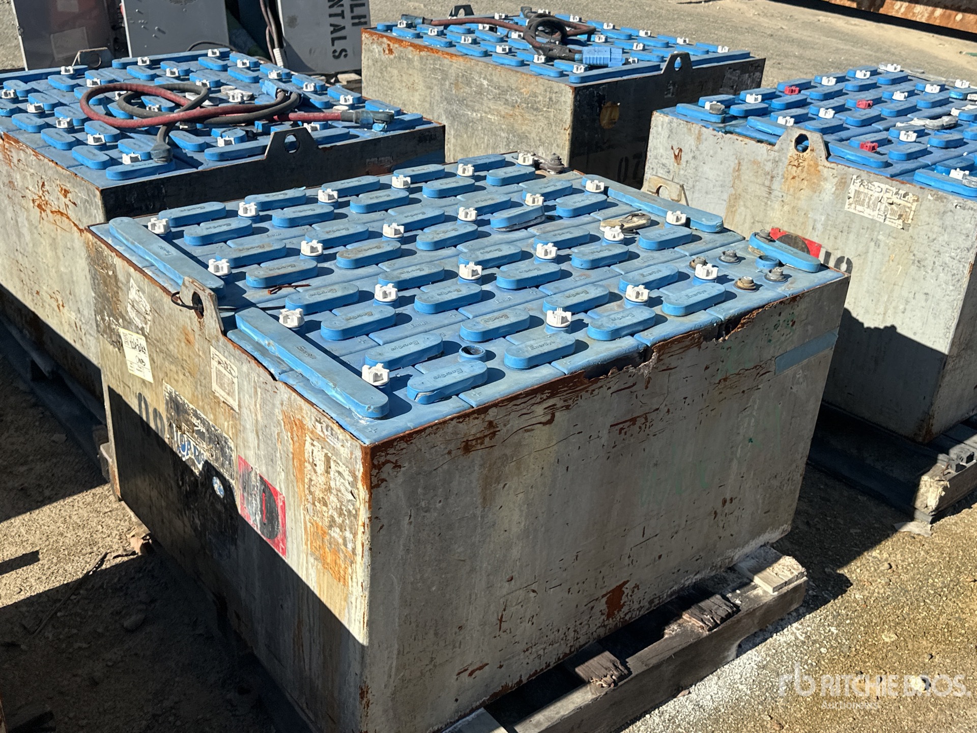 Aspect général with Image, coin avant droit