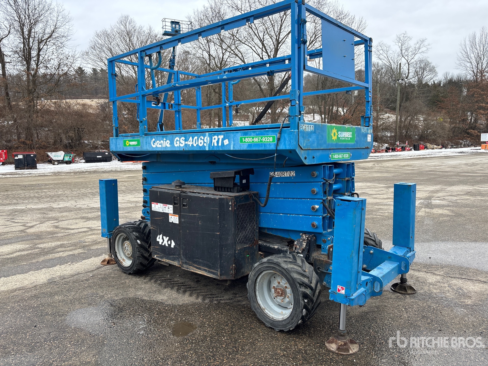 General Appearance with Picture, Right Front Corner