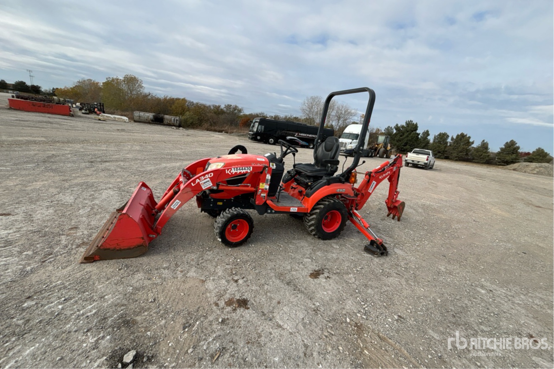 General Appearance with Picture, Left Front Corner