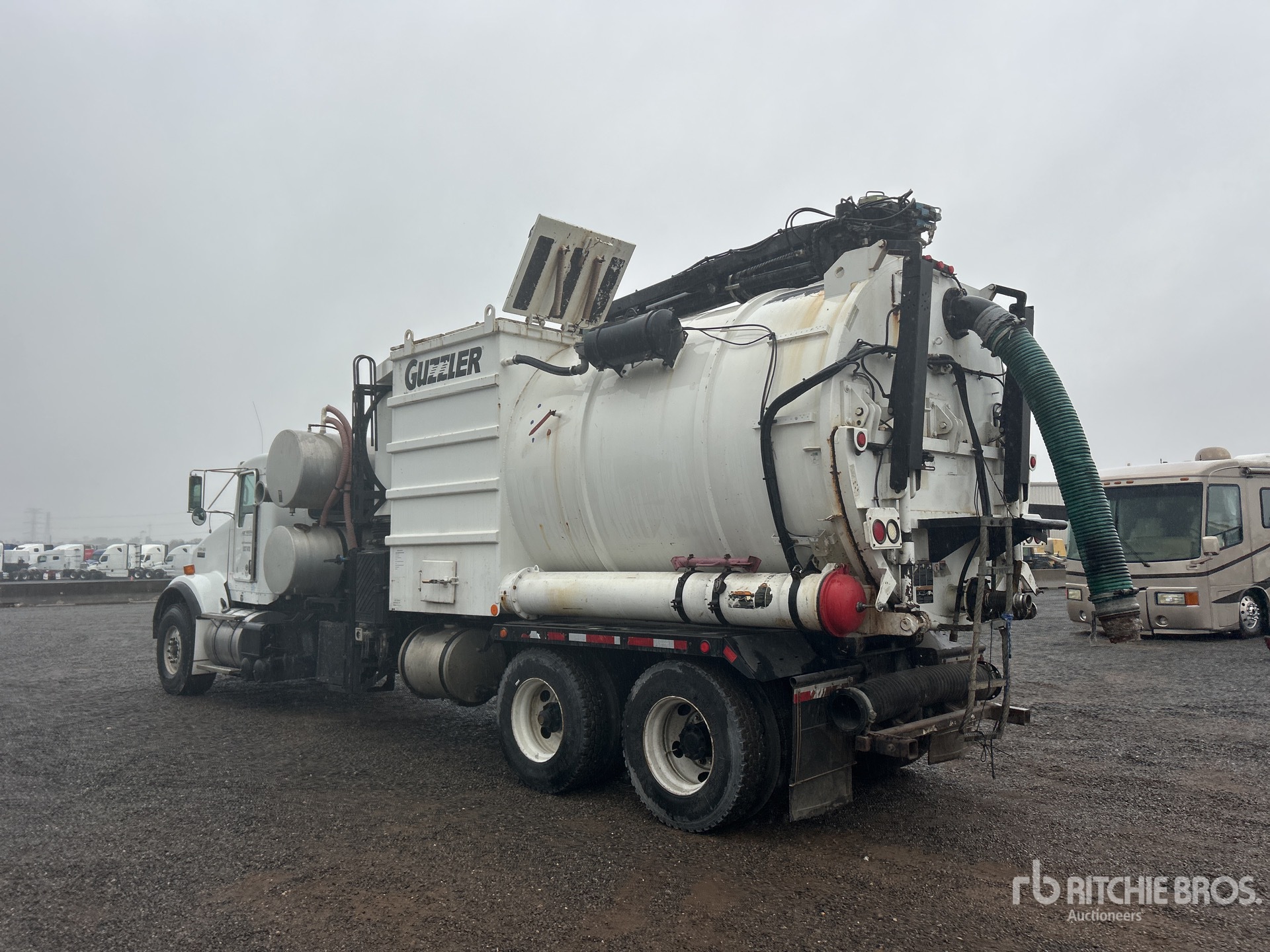 Aspect général with Image, coin arrière gauche