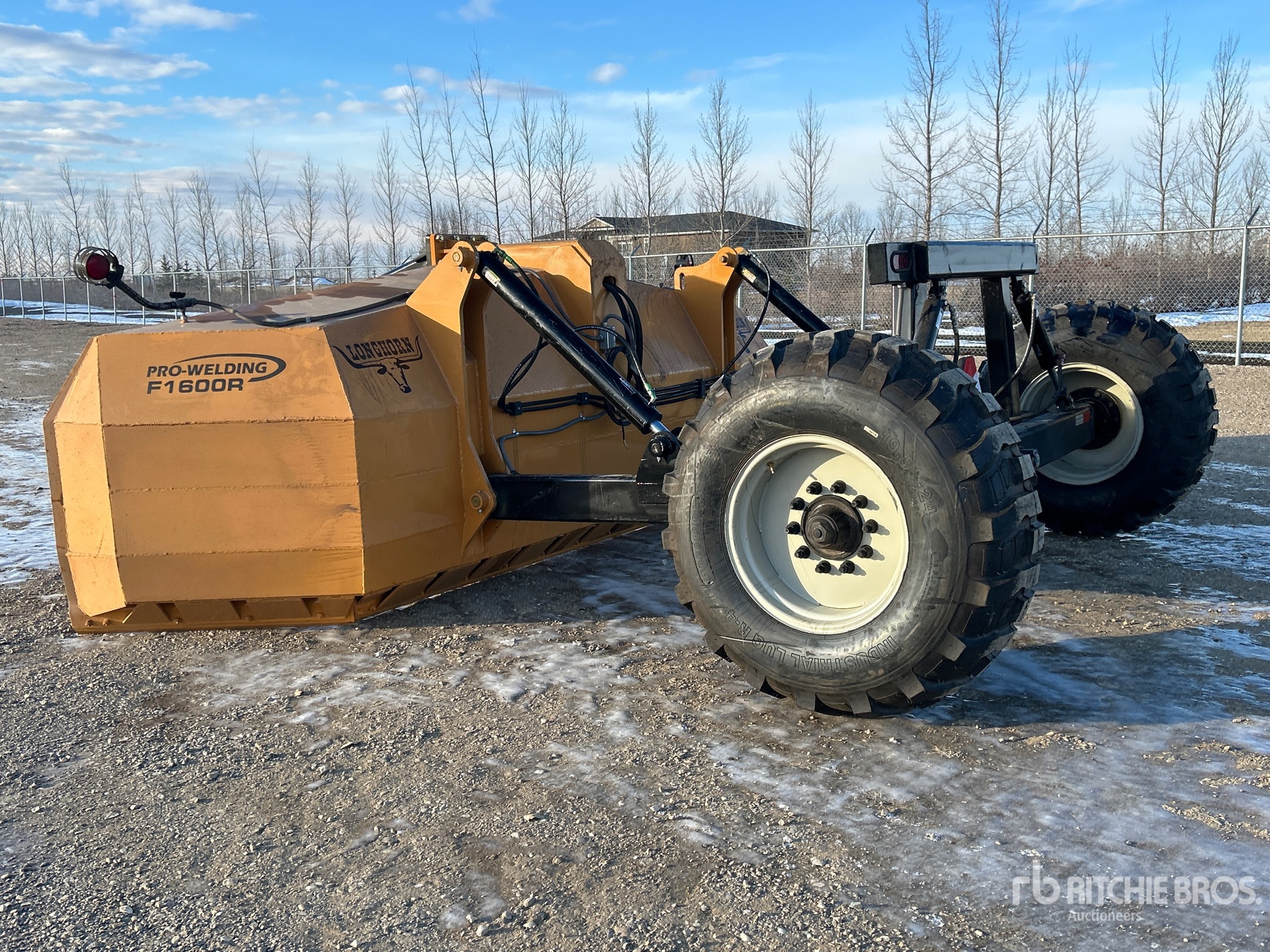 General Appearance with Imagen: esquina trasera izquierda